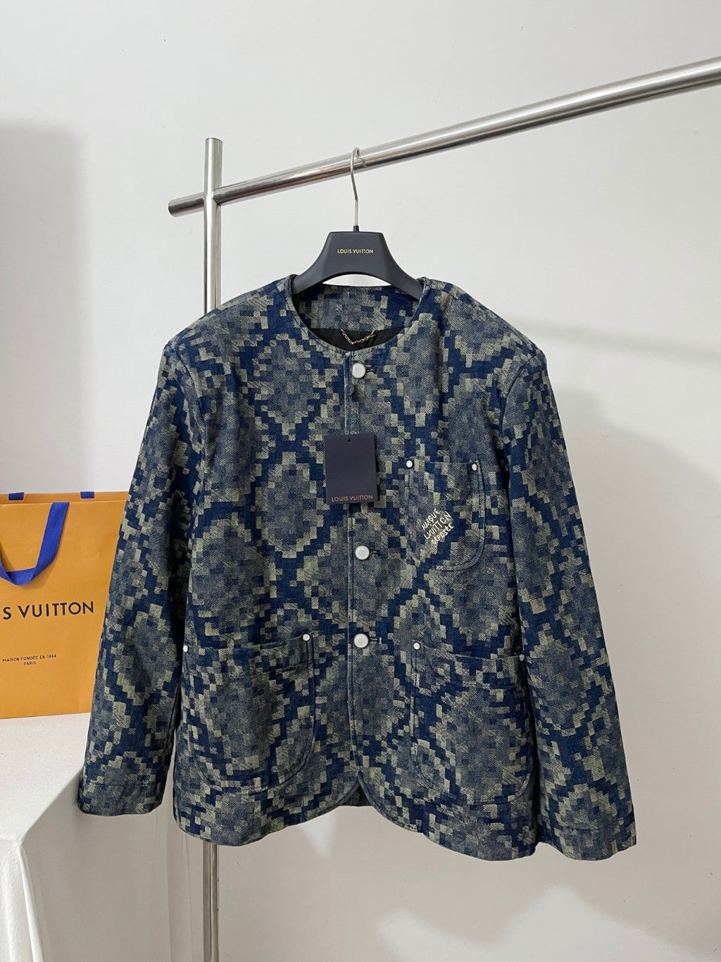 Louis Vuitton Men's Spring and Autumn Solid Color Snake Print Denim Single Breasted Long Sleeve Jacket Jeans Pants Suit Set #76539