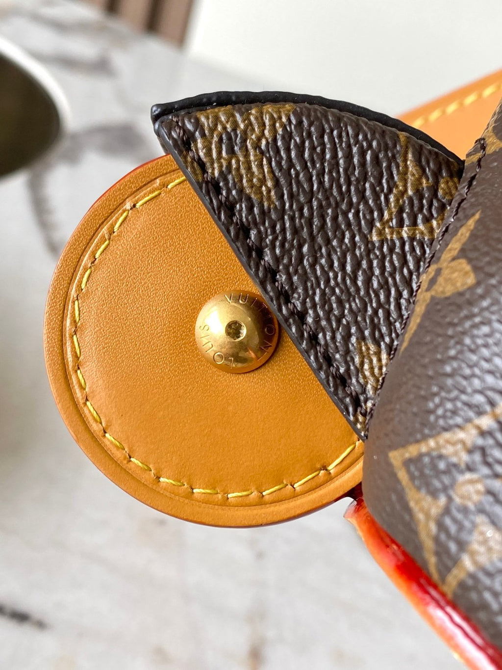 Louis Vuitton Rickshaw Mini Handbag Men's Wallet Monogram Canvas With Leather Trim journey To Darjeeling Clutch Bag Bags #196932