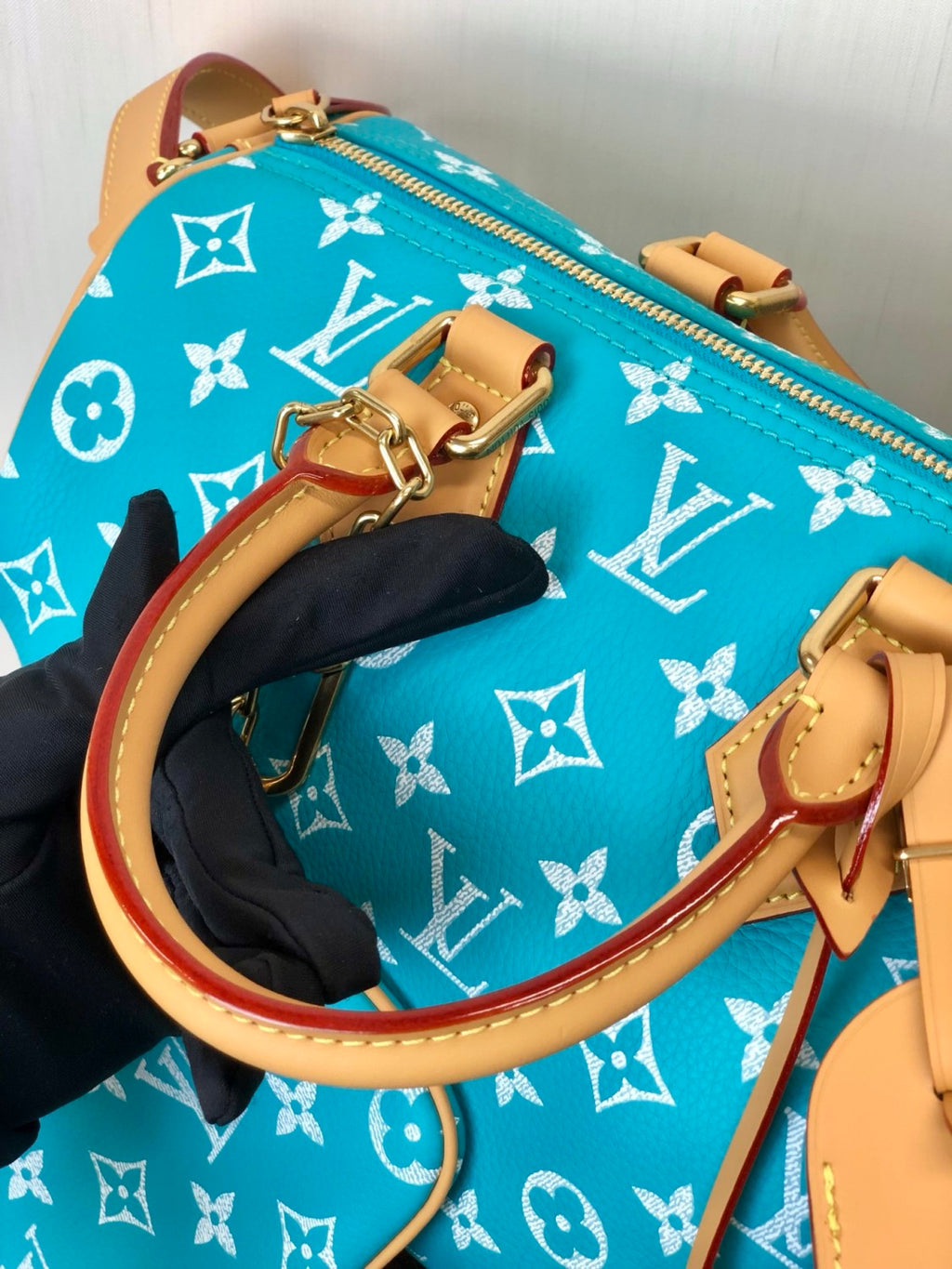 Louis Vuitton Women's Fashion Classic Lake Blue Logo Zipper Closure Leather Shoulder Bag Handbags In Small Medium And Large Sizes Crossbody Bag Bags #78664