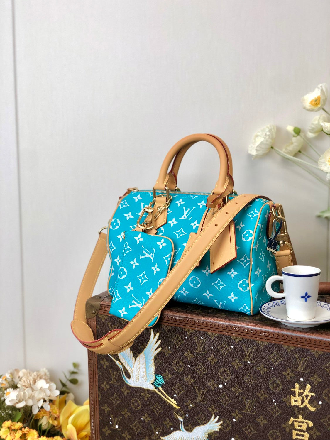 Louis Vuitton Women's Fashion Classic Lake Blue Logo Zipper Closure Leather Shoulder Bag Handbags In Small Medium And Large Sizes Crossbody Bag Bags #78664
