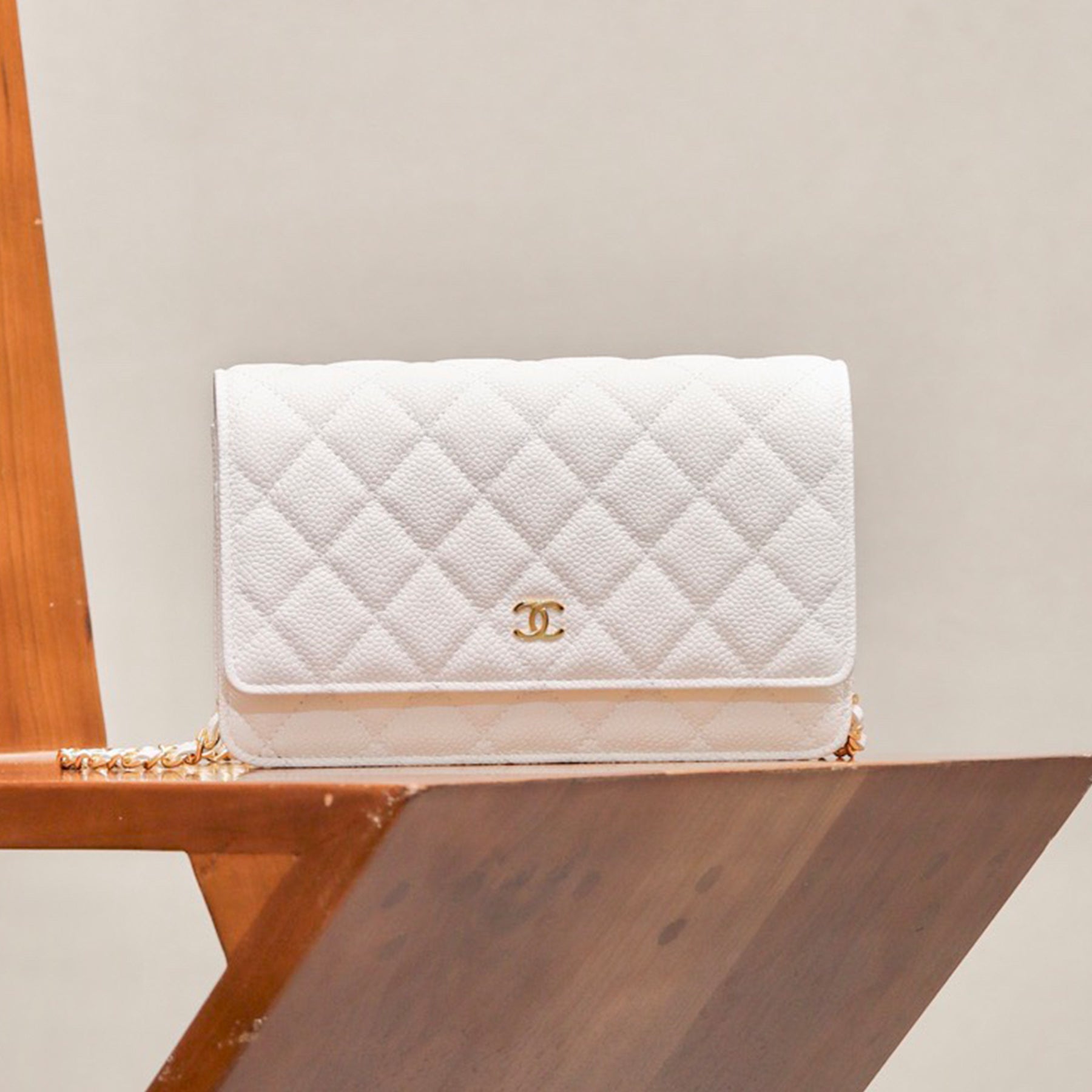 Chanel Woc Diamond Lattice Gold Logo Caviar Leather Chain Crossbody Bag Luxury Temperament Exquisite Women's Bag Bags  #81645