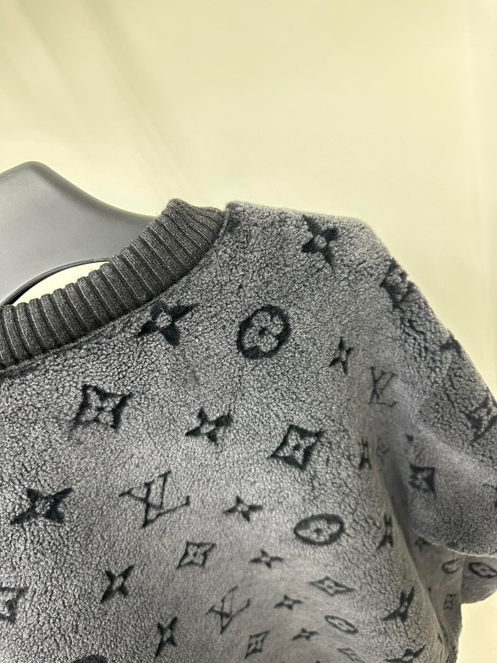 Louis Vuitton Wear a Long Sleeved Pullover On Both Sides Jacket #21796