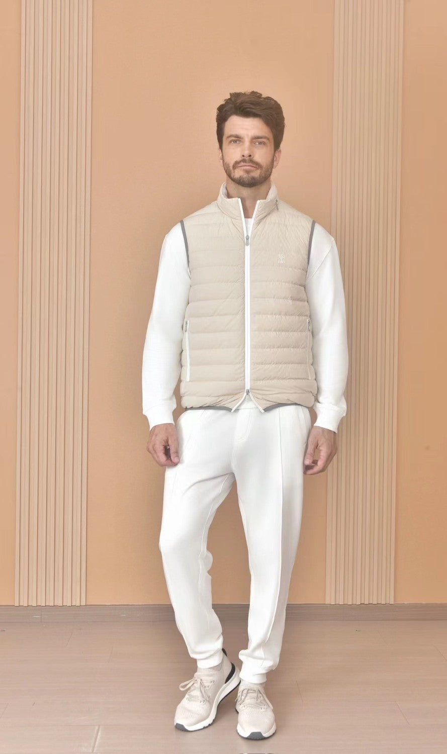 Brunello Cucinelli Men's Logo Embroidered High Neck Zipper Solid Color Fitted Straight Sleeveless Down Vest Ngvp #9665
