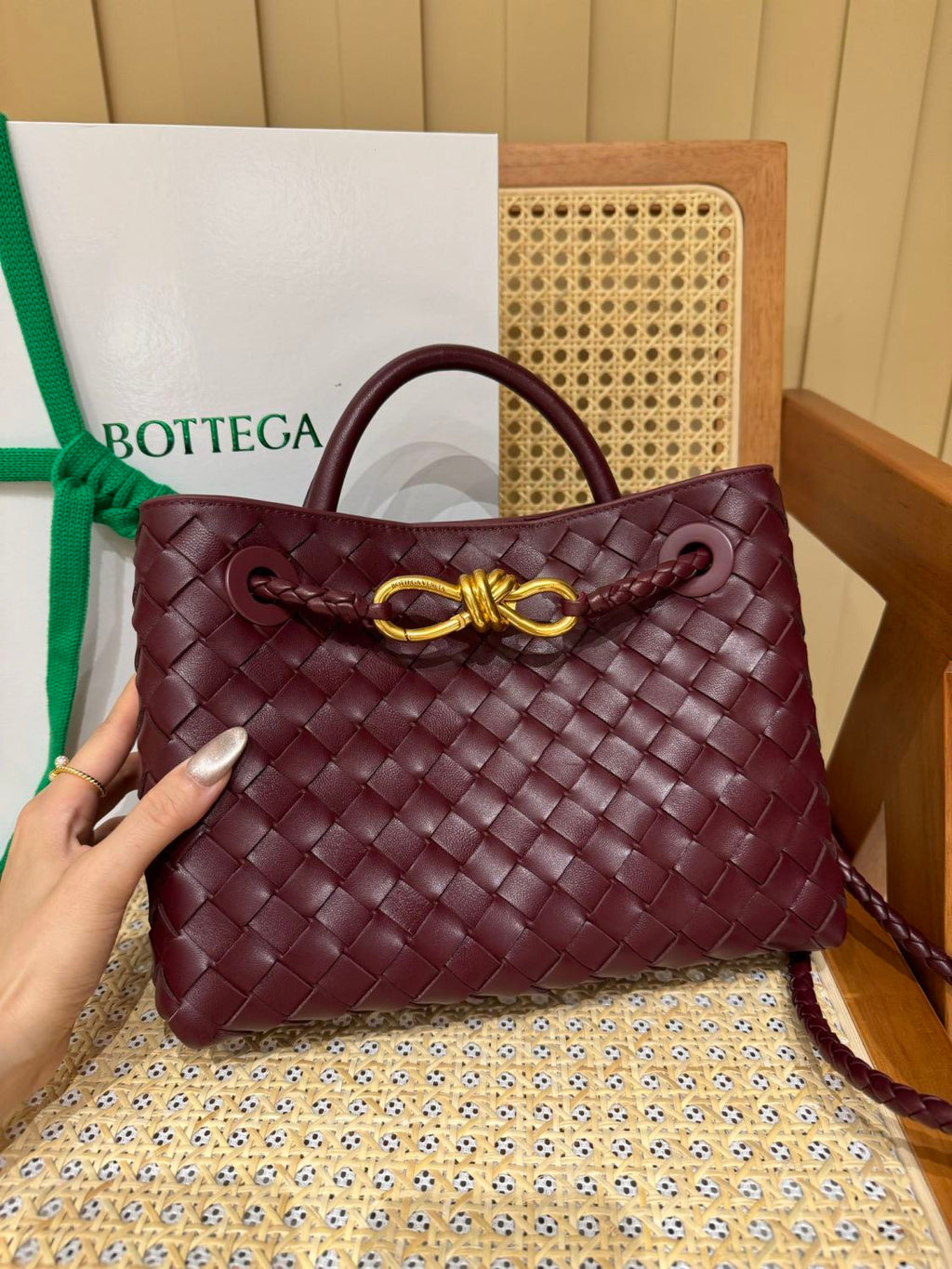 Bottega Veneta Andiamo Women's Fashion Classic Solid-Color Knitted Magnetic Snap Closure Leather Small Shoulder Bag Tote Bag Bags 766014VCPP12273 #79111