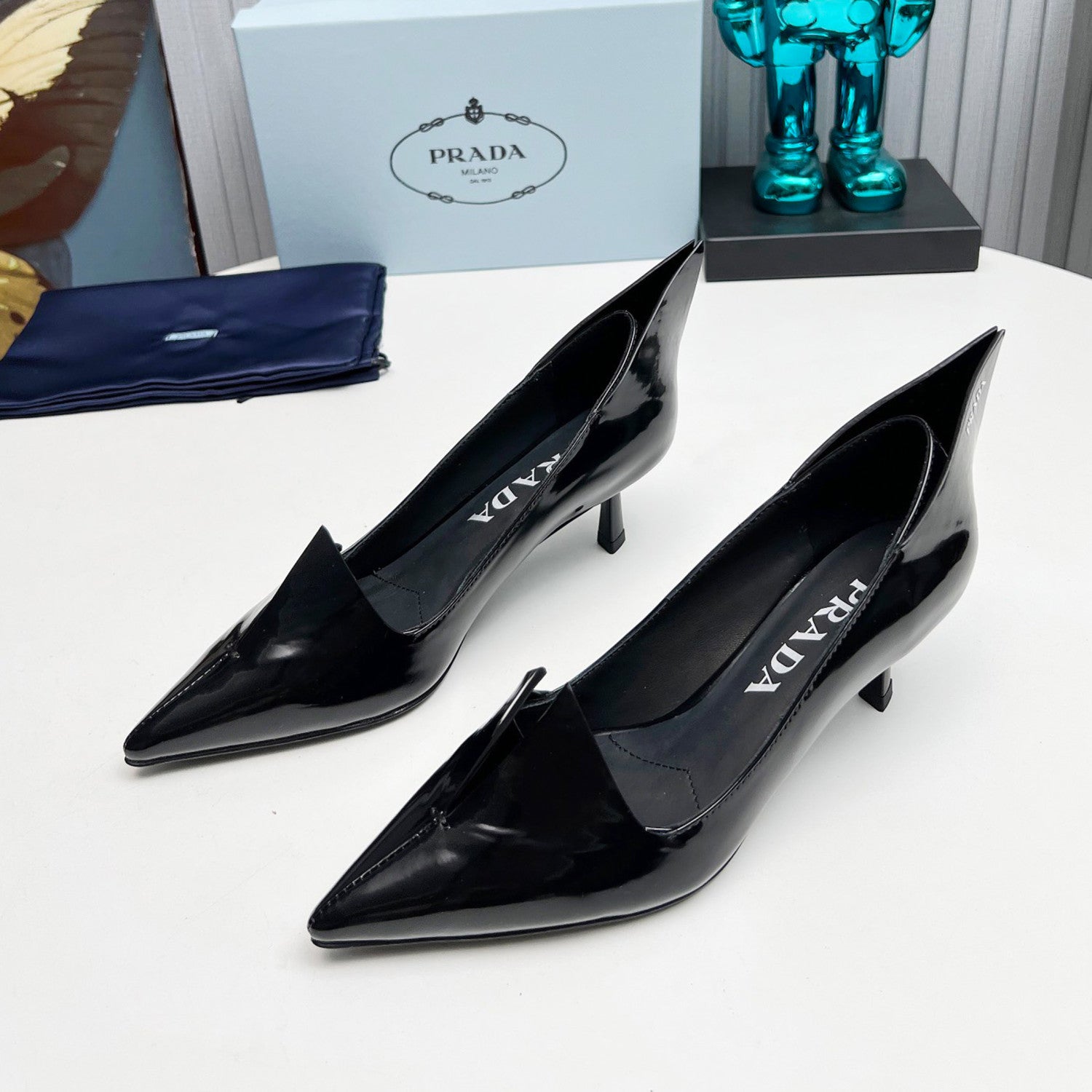 Prada Two-tone Brushed Leather Pumps Fashionable And Luxurious Pointed-toe High Heels  Shoes With Elegant Heel Height Of 5.5 Cm #81395
