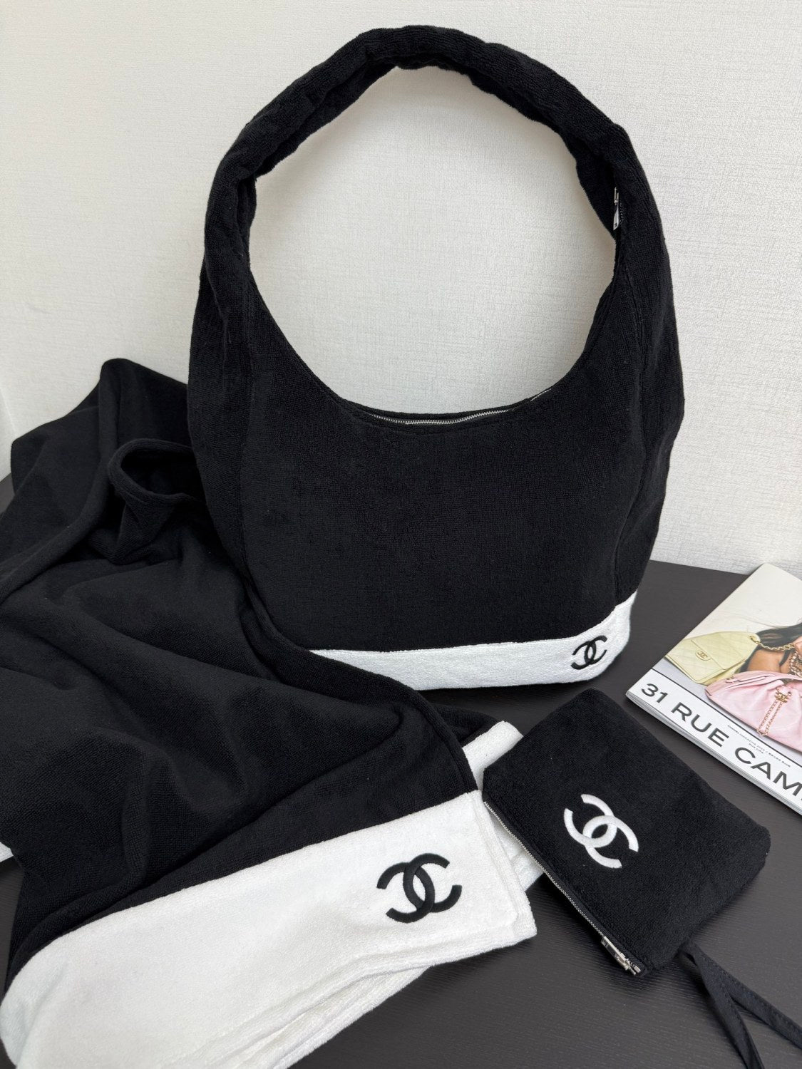 Chanel 2026 Beach Bag Set Classic Black And White Colorway Large Capacity (45 X 60 X 20 Cm) Mini Wallet (17 X 20 Cm) Beach Towel (170 X 103 Cm) Bags #196926