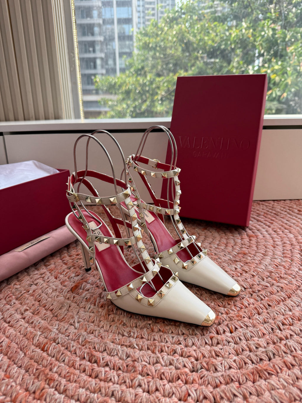 Valentino Rockstud Kidskin Pumps 100mm for Woman #385071