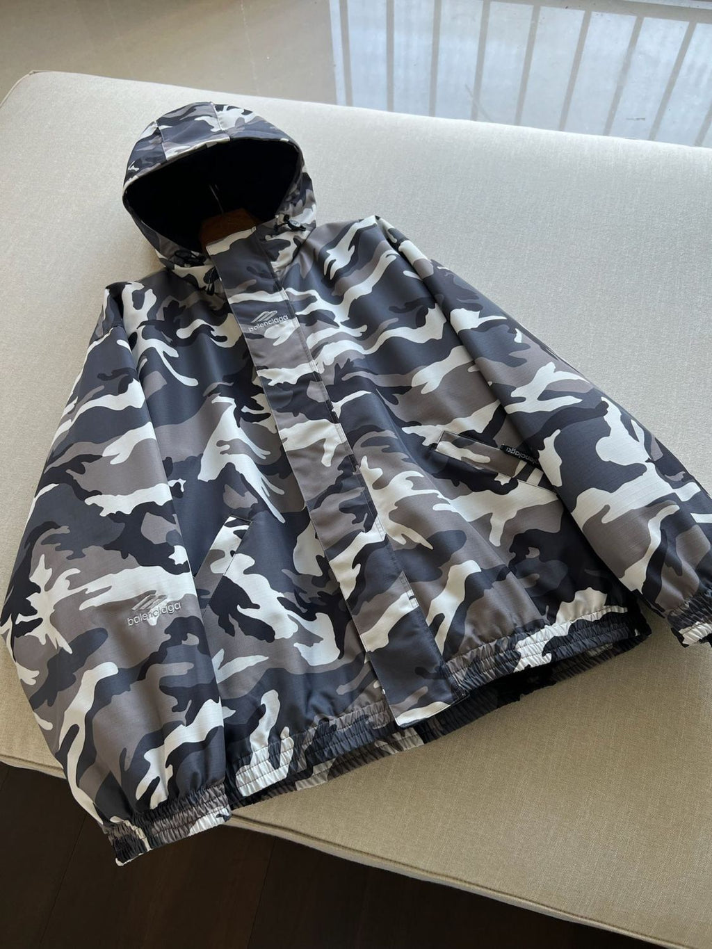 Balenciaga Men's Autumn and Winter Gray Camouflage Hooded Zipper Long Sleeve Nylon Parker Jacket Straight Ski Pants Suit Set #74772