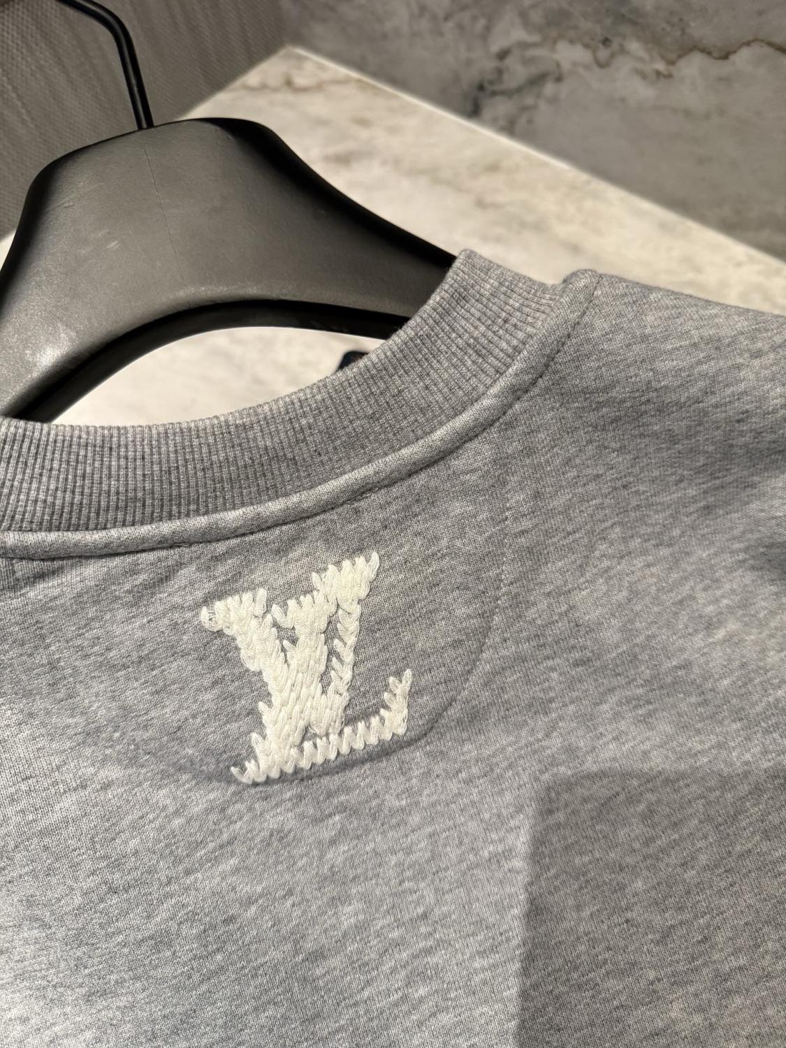 Louis Vuitton Men's Spring/fall Casual Solid Color Crewneck Long Sleeve Sweatshirt With Embroidered Logo Sweatshirt #79166