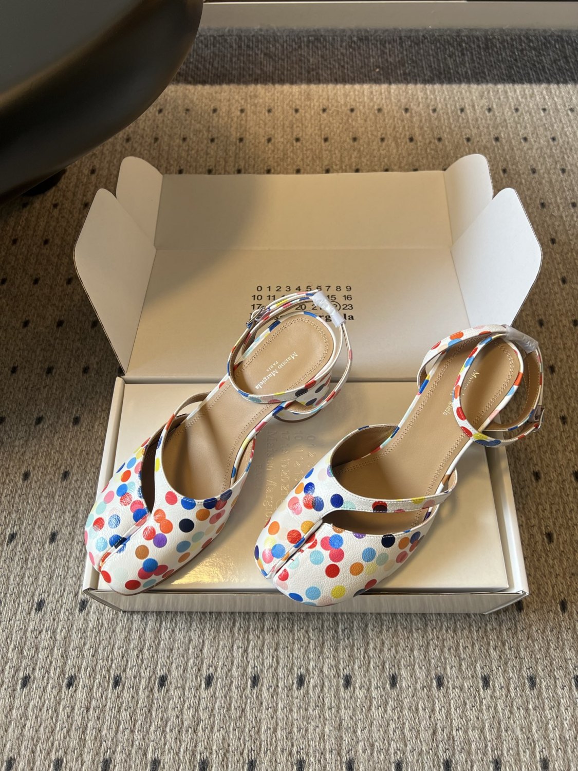 Maison Margiel Polka Dot Split Toe Shoes #381391