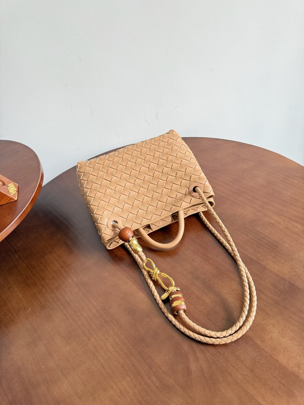 Bottega Veneta Andiamo Woven Design Leather Single Room Tote Women's Brown #332699