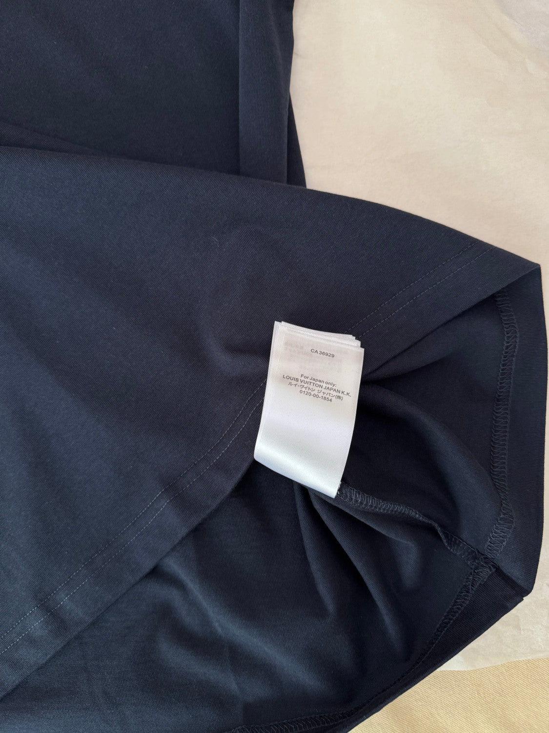 Louis Vuitton Embossed Lv T-shirt #334929