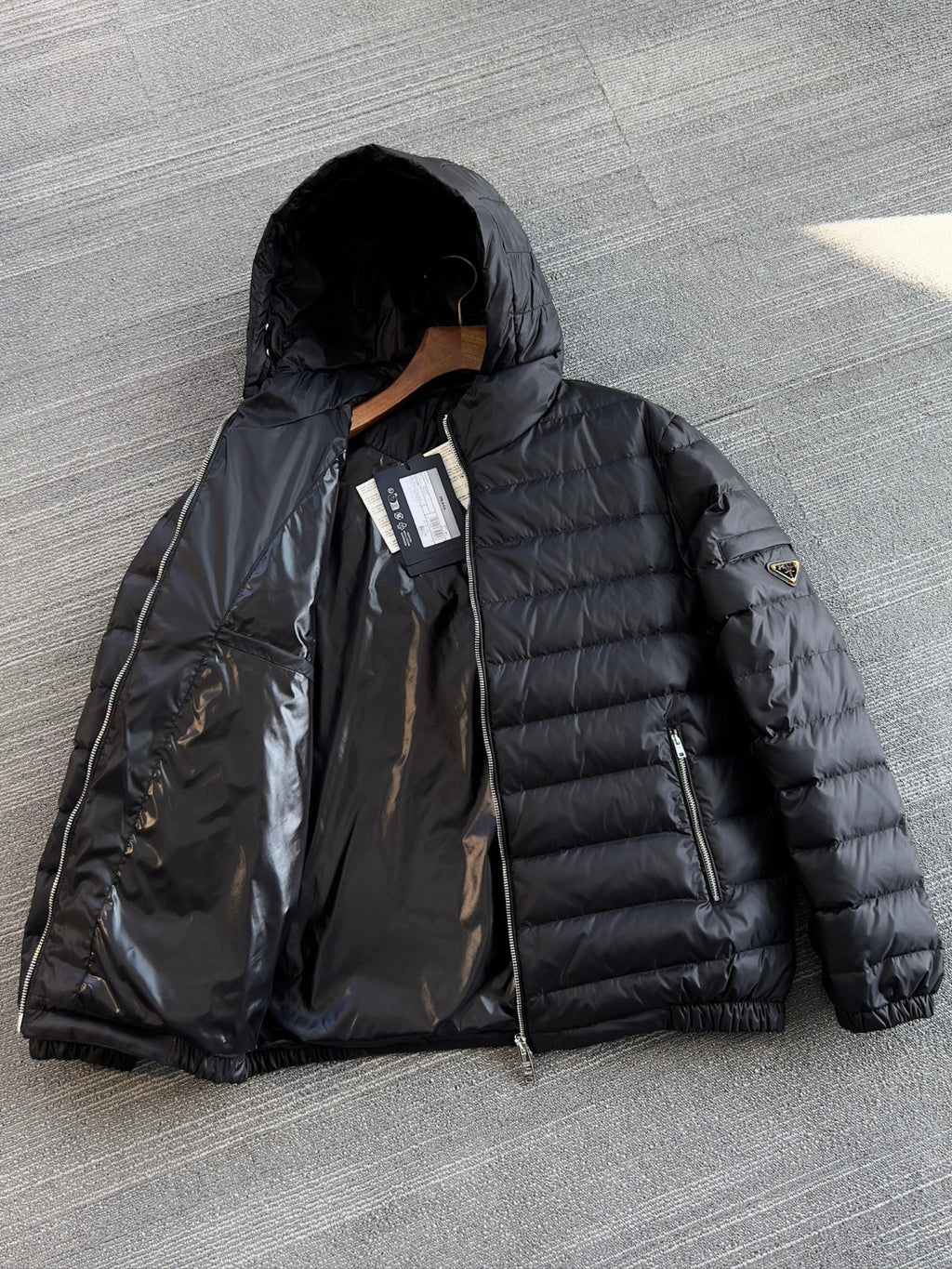 Prada Piumino Nylon Down Jacket Nero #336637