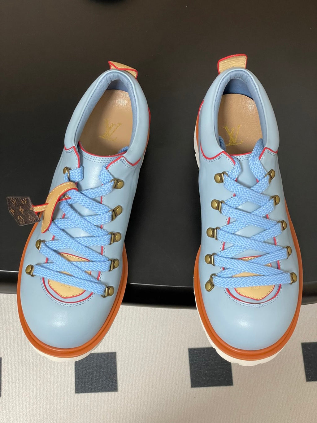 Louis Vuitton LV Remix Men's and Women's Summer Solid Color Cowhide Round Toe Lace-up Thick Sole Casual Shoes #77841