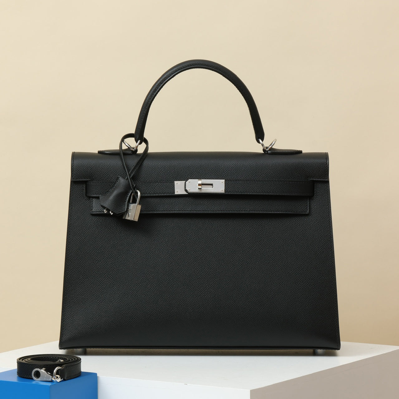 Hermes KL35 Solid Color Cowhide Leather Handbag Metal Buckle Kelly Bag Bags Accessories #75744