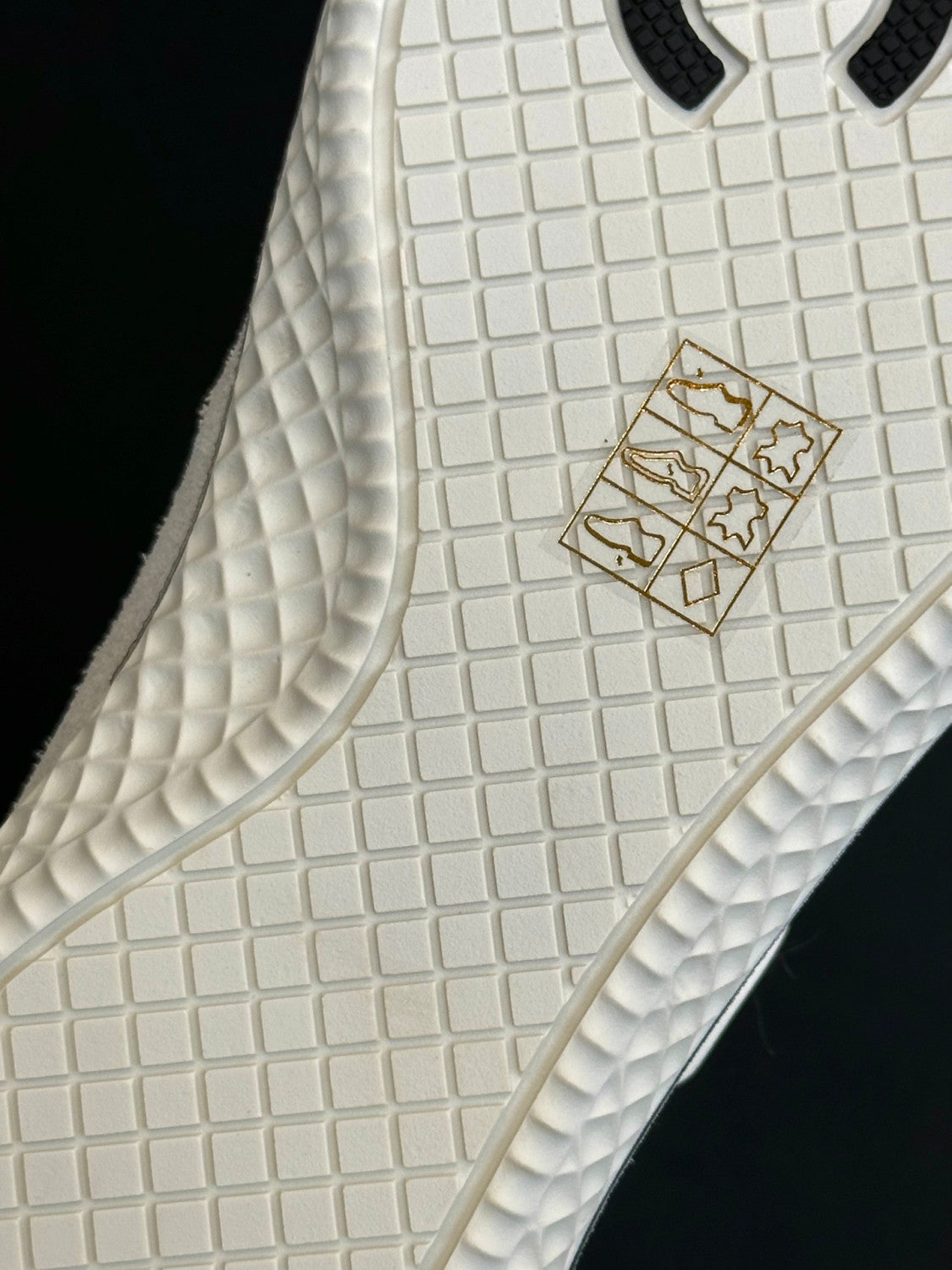 Chanel Thin-soled Sneakers Moral Training Shoes #382625