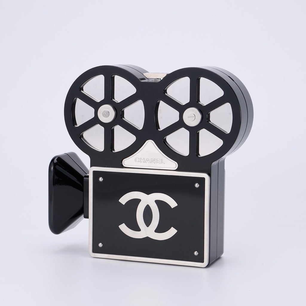 Chanel The 2016 Pre-fall Runway Featured Retro Elegant Black-and-white Statement Bag Bags #170157