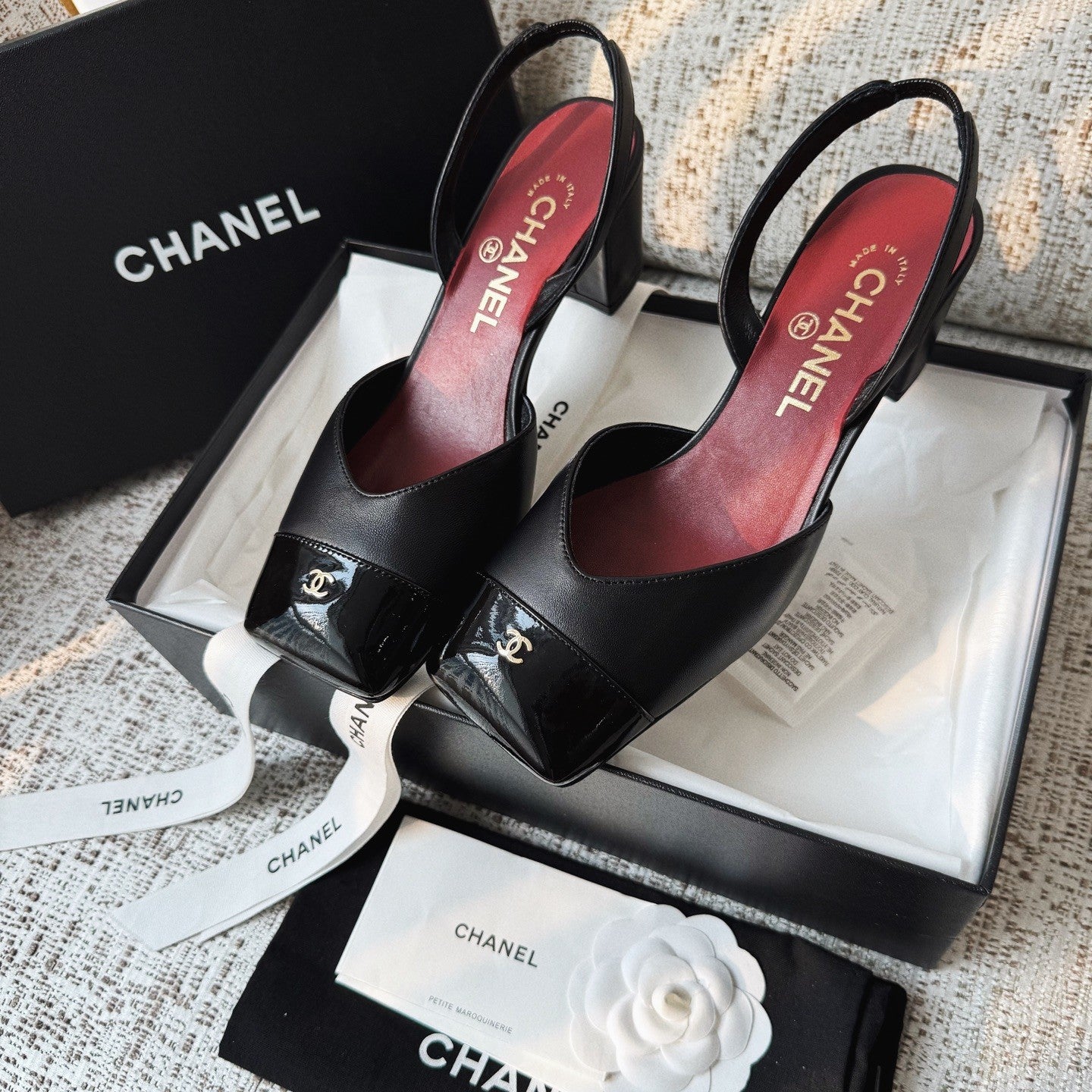 CHANEL Pumps Lambskin Patent Calfskin Black Green 6.5 CM #380111