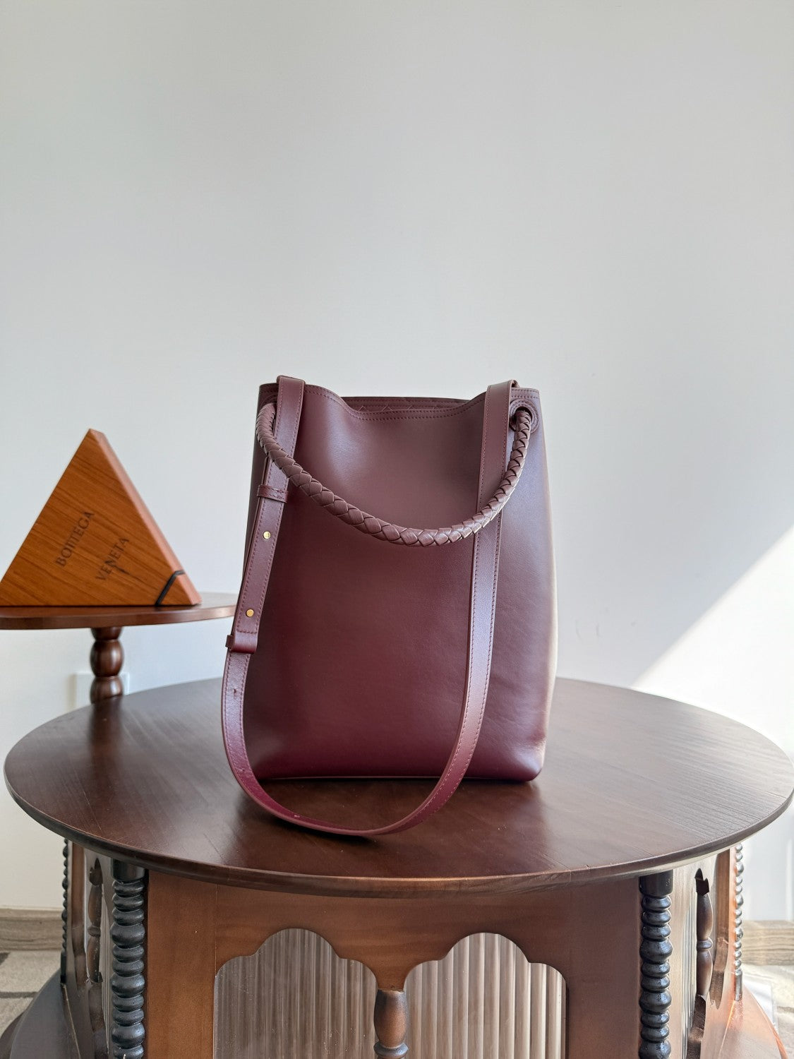 Bottega Veneta Andiamo Women's Fashion Classic Solid Color Leather Bucket Bag Crossbody Tote  Bag  Bags 844169V4O922250 #79186
