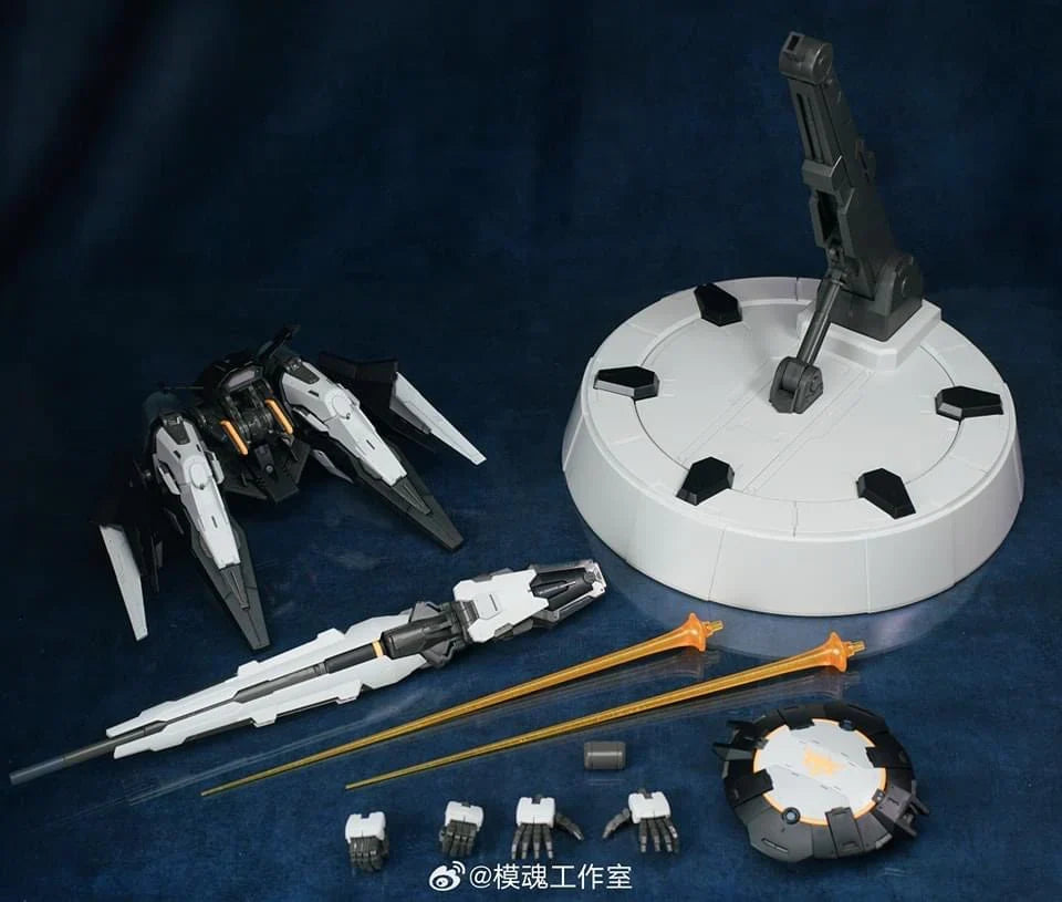 Nilson Works PG 1/60 Monument (Repair Type) Scale Model Kit