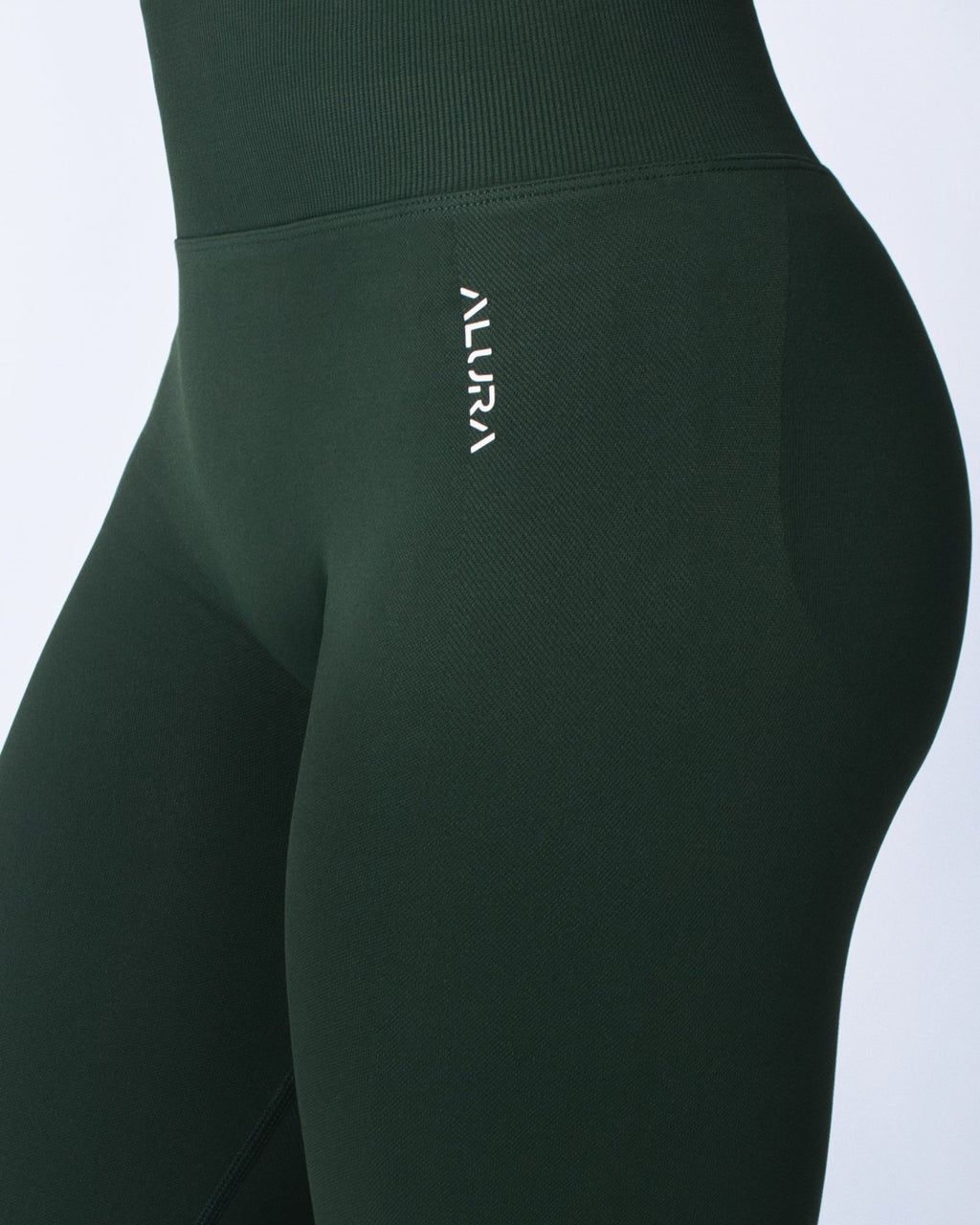 Captivate Leggings