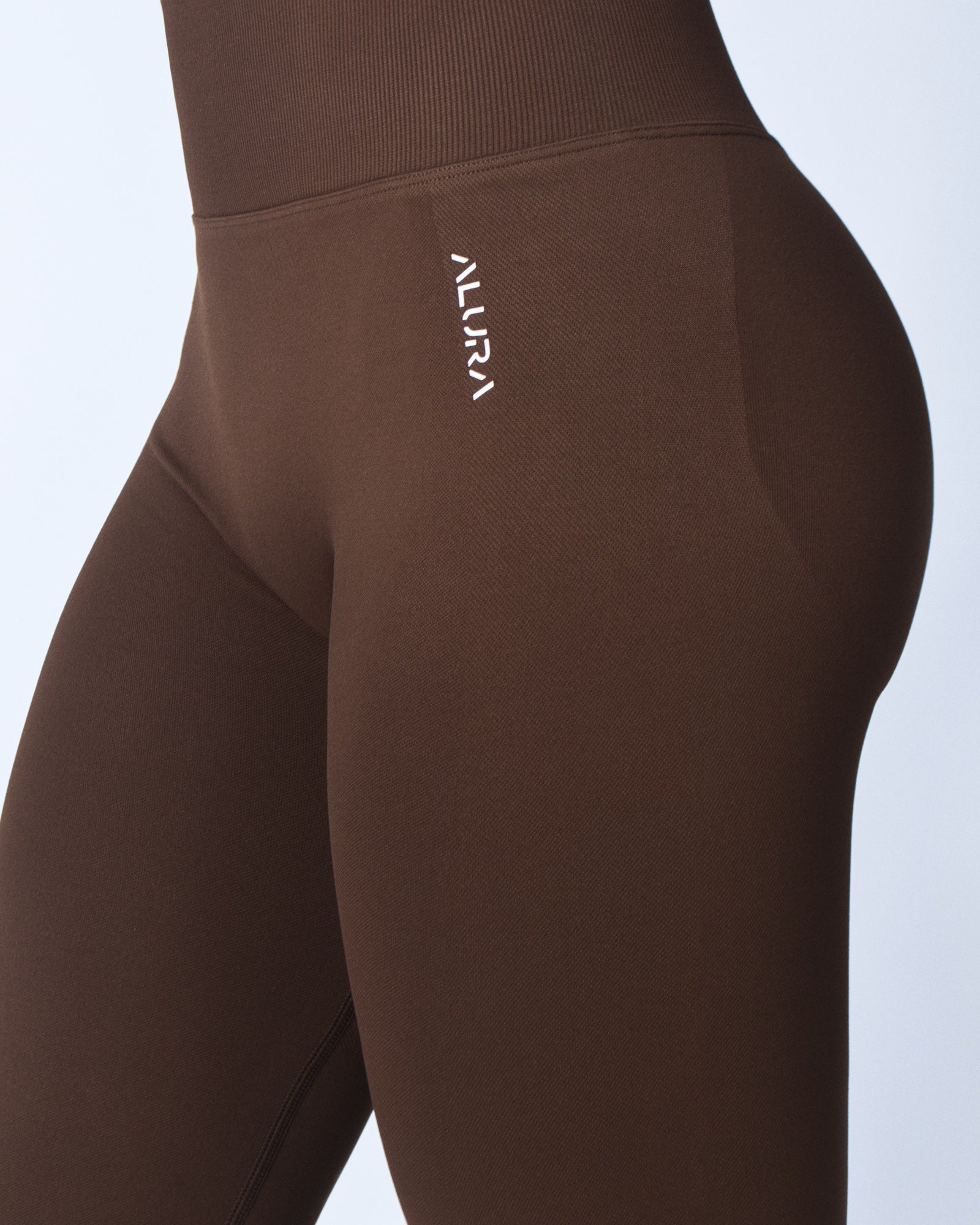 Captivate Leggings