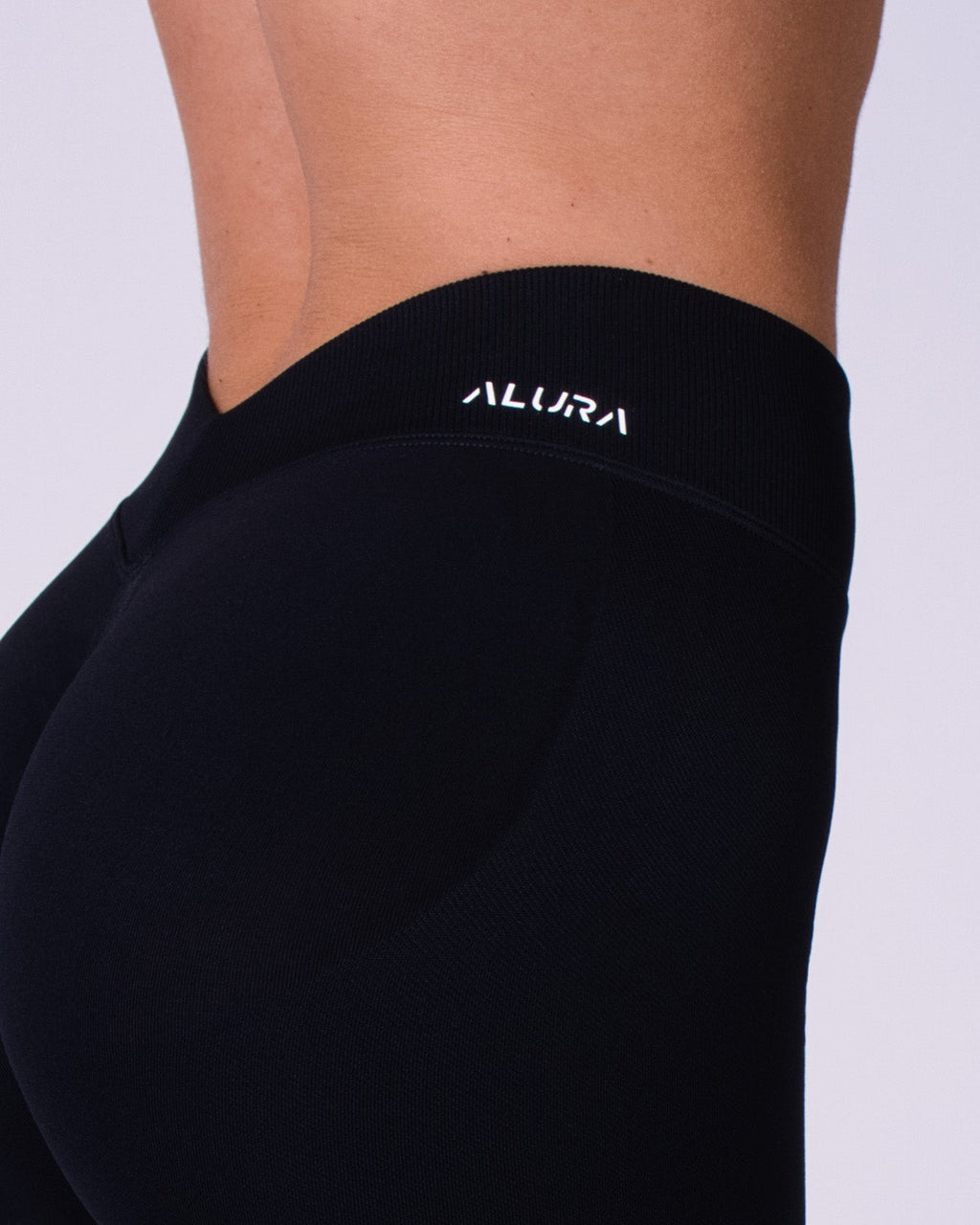 Captivate V Leggings