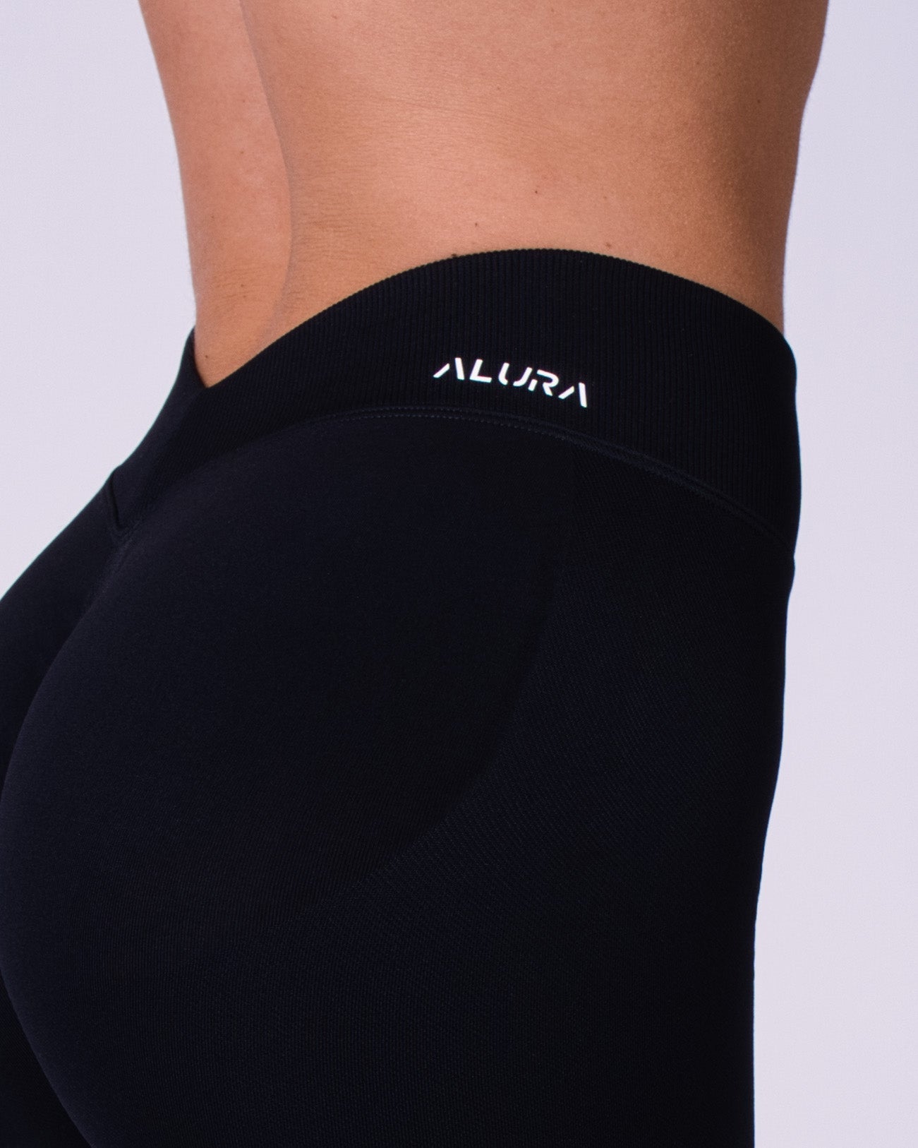Captivate V Leggings