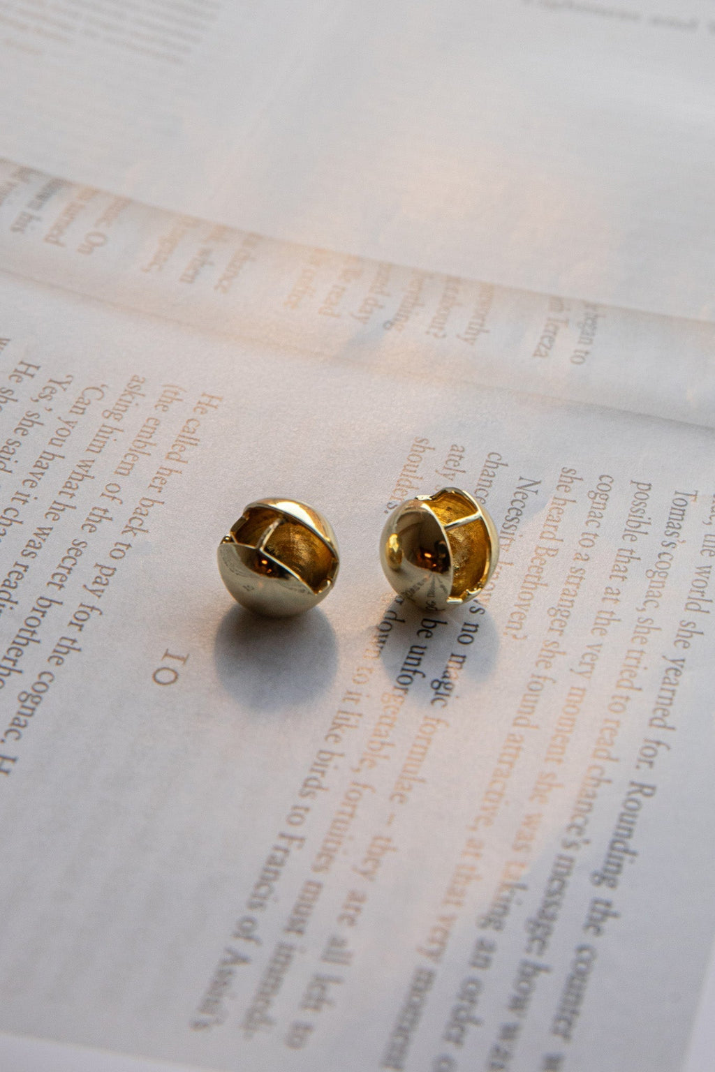 Moonstar Ball Earrings Gold