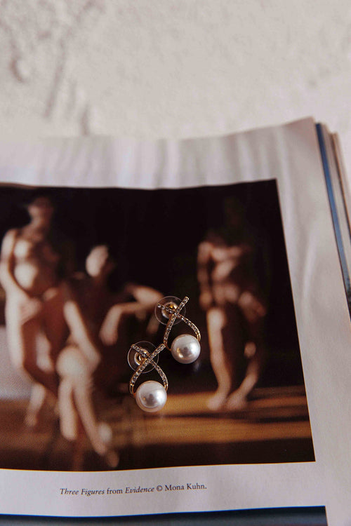 Aliyah Diamante X Pearl Earrings Gold