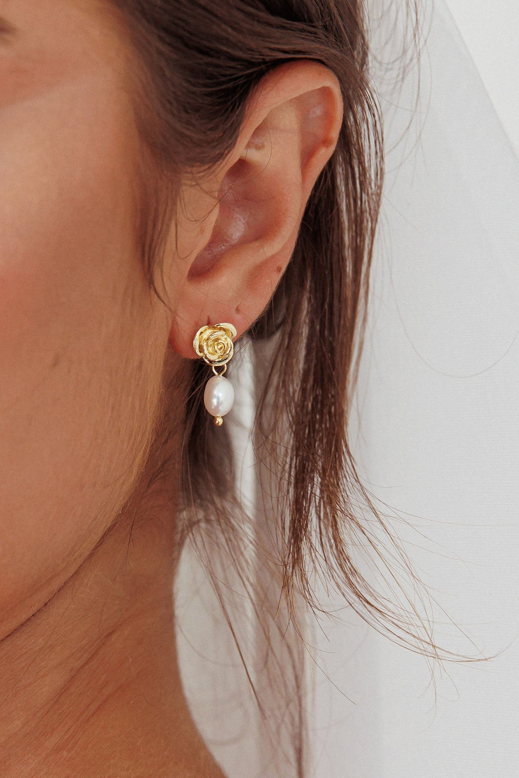 Le Jardin Flower Pearl Earrings Gold