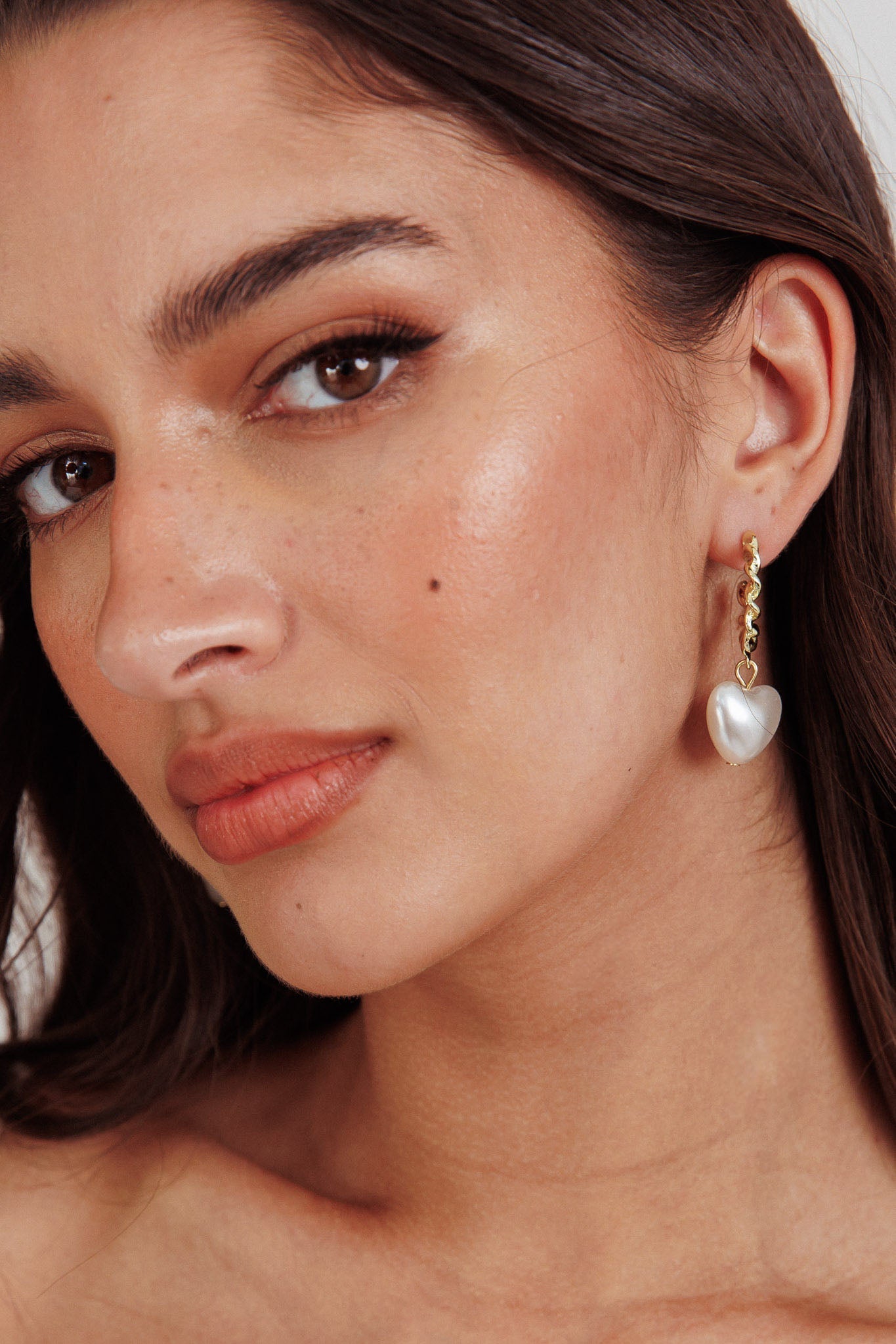 Paris Puffed Pearl Hoop Earrings Gold