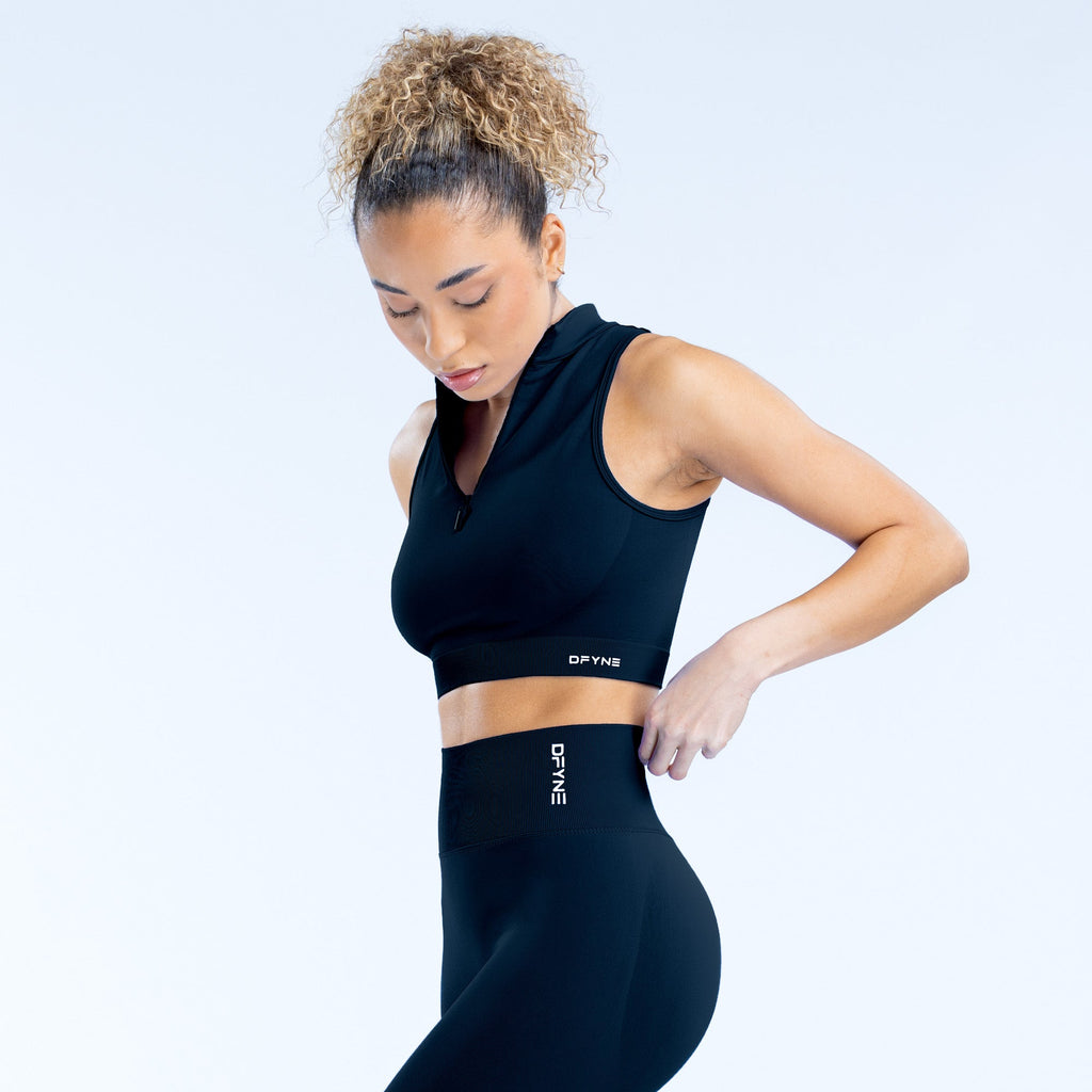 Dynamic Quarter Zip Tank