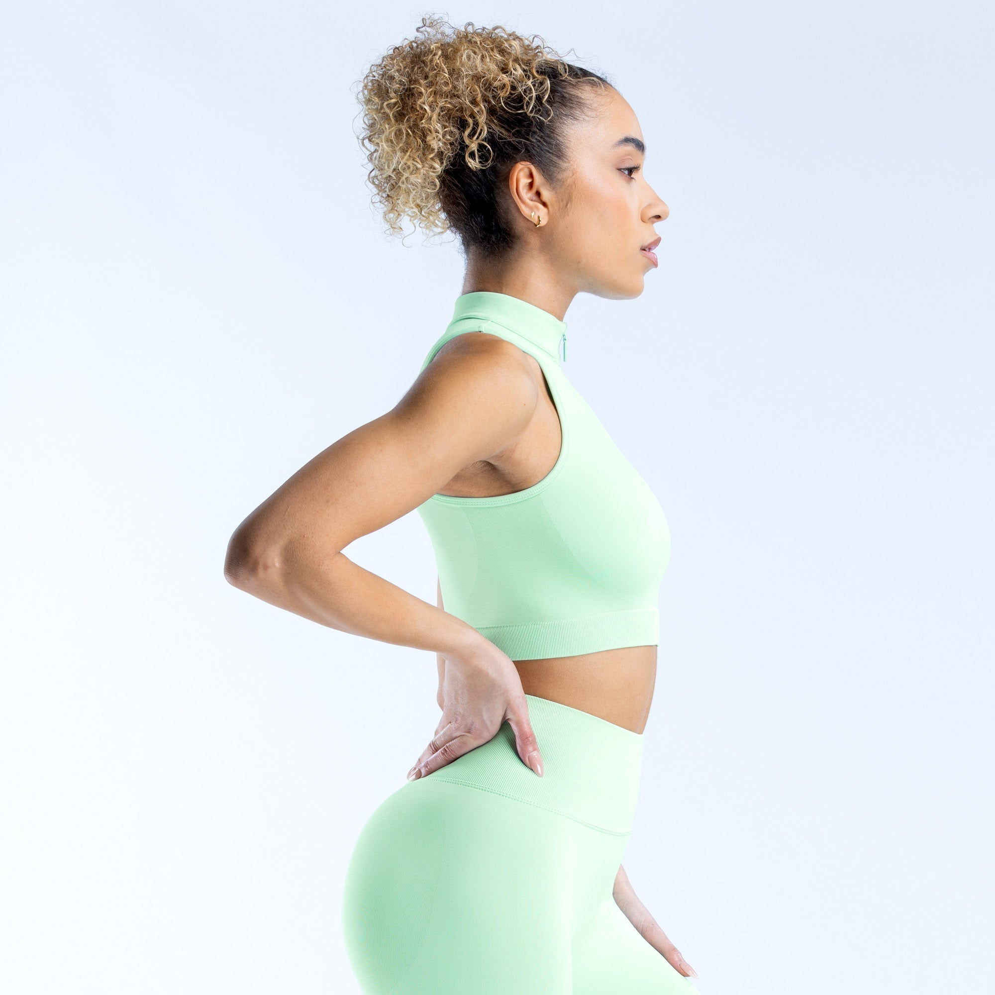 Dynamic Quarter Zip Tank