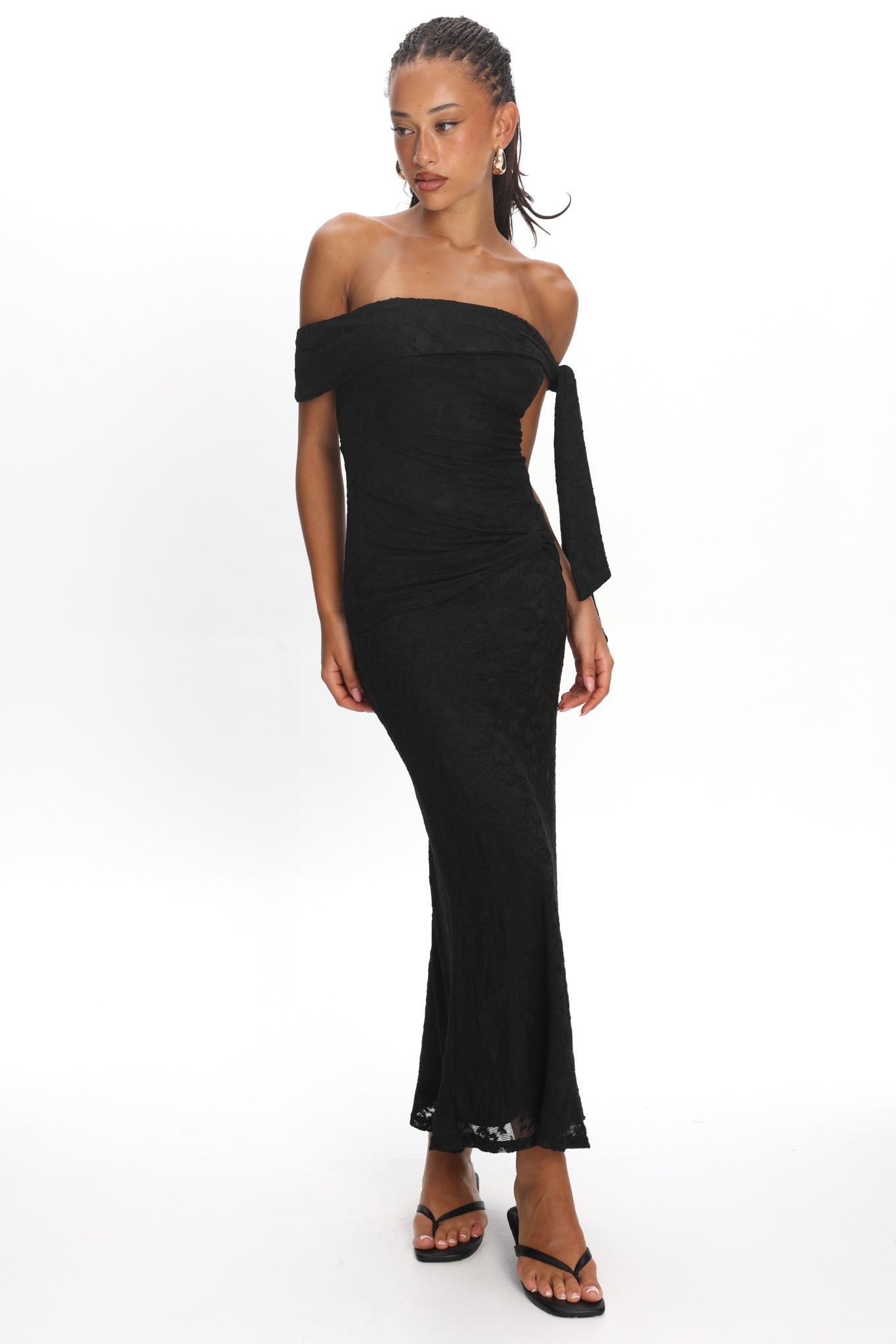 Aurora Sky Off-Shoulder Tie Maxi Dress Lace Black