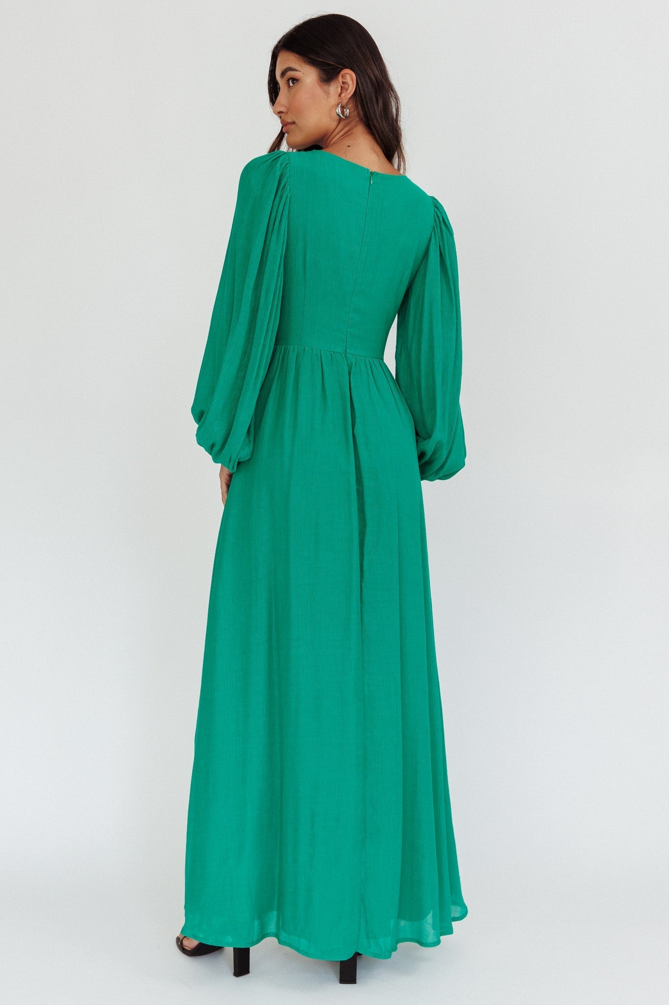 Jessalynn Cut-Out Long Sleeve Maxi Dress Green