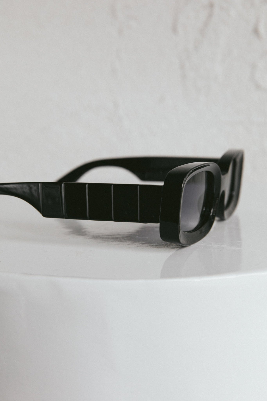Zion Square Frame Sunglasses Black