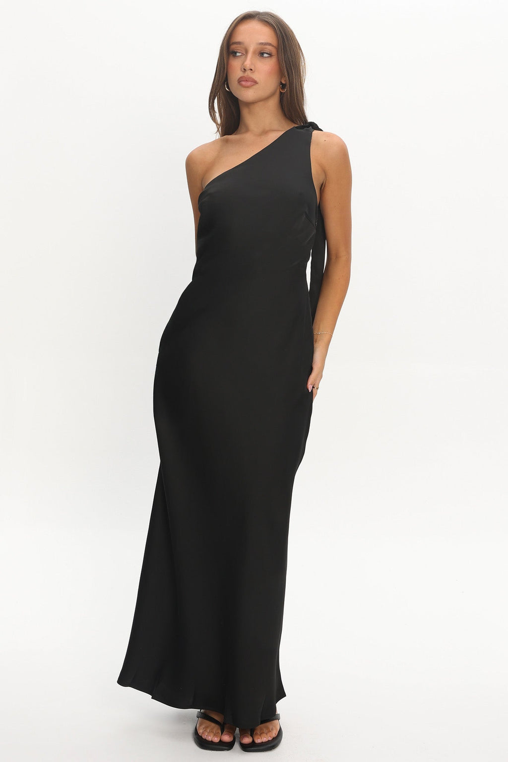 Robertah One-Shoulder Bow Maxi Dress Black