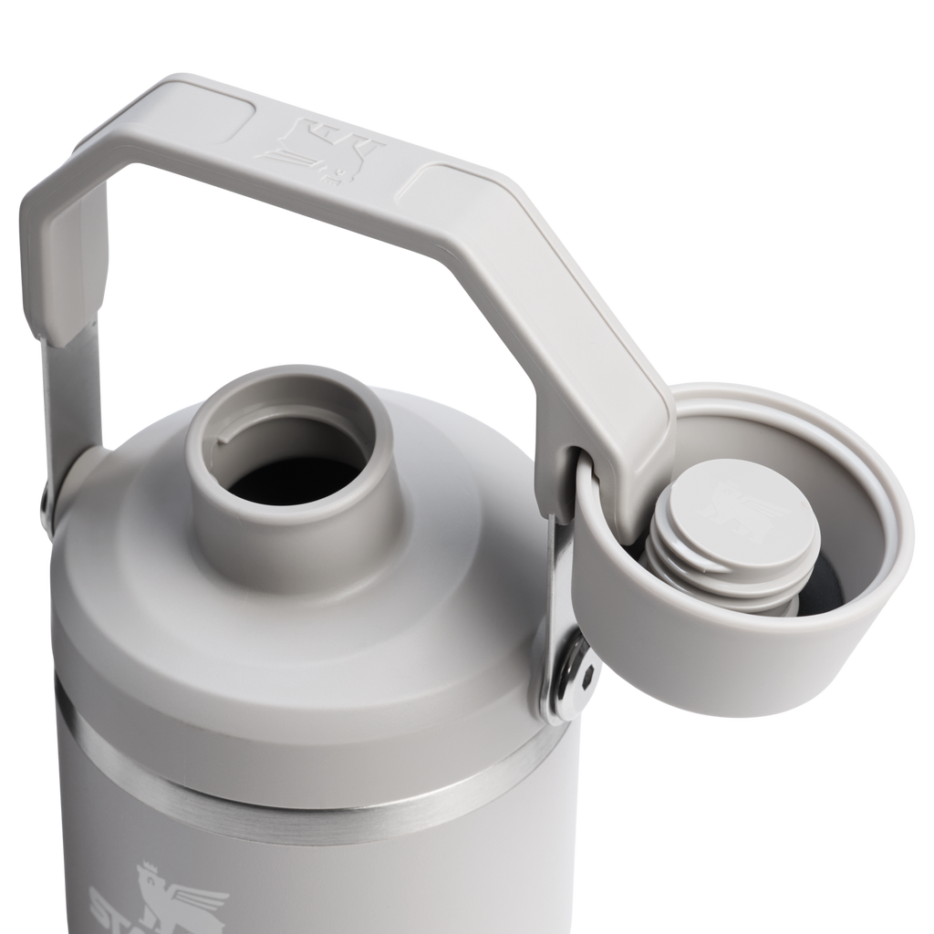 The IceFlow??Tumbler with Fast Flow Lid | 20 OZ