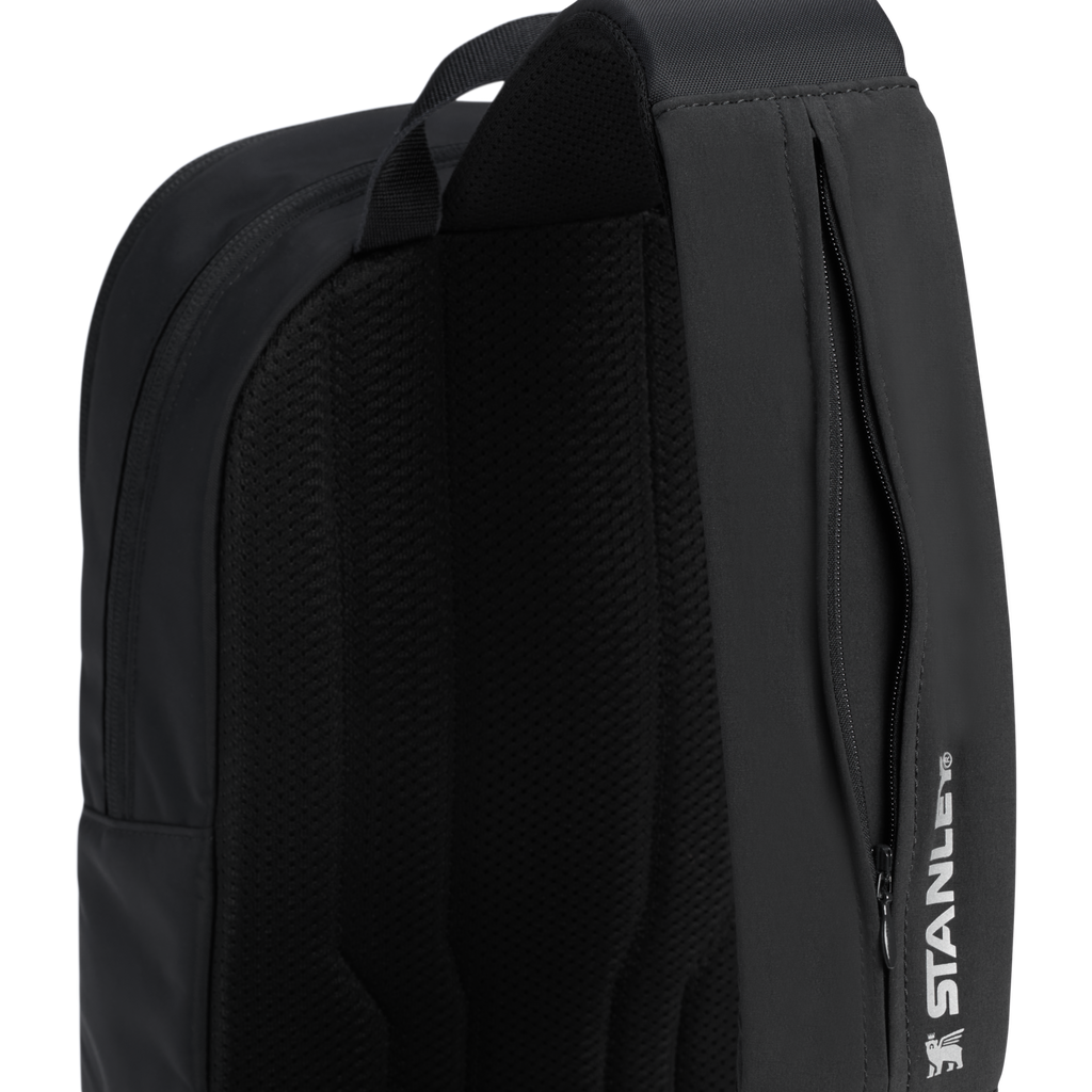 The Vitalize??Crossbody Bag | 10 QT