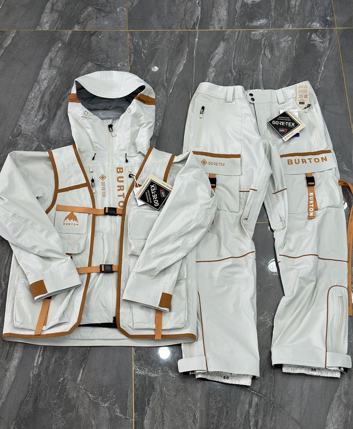 Louis Vuitton Burton Men's And Women's Fall And Winter Astronaut Series Hooded Ski Jacket Zipper Vest Leisure Ski Pants Suit Set #74665
