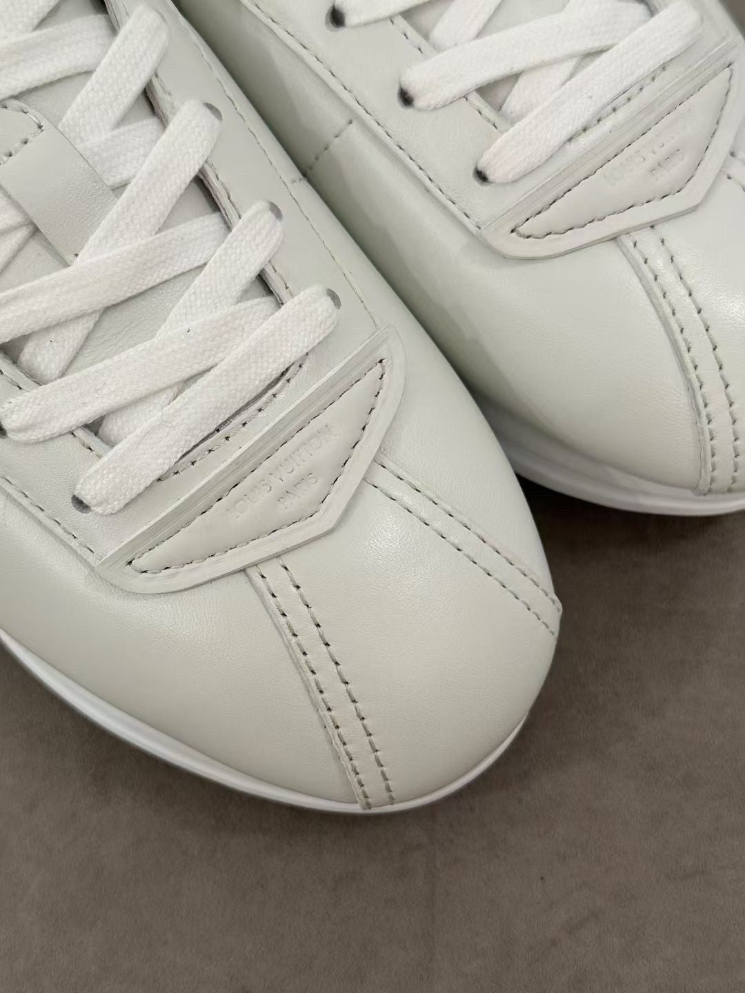 Louis Vuitton LV BUTTERSOFT Men's And Women's Spring/Fall Fashion Casual Round Toe Lace Up Leather Embossed Low Top Sneakers Shoes #78571
