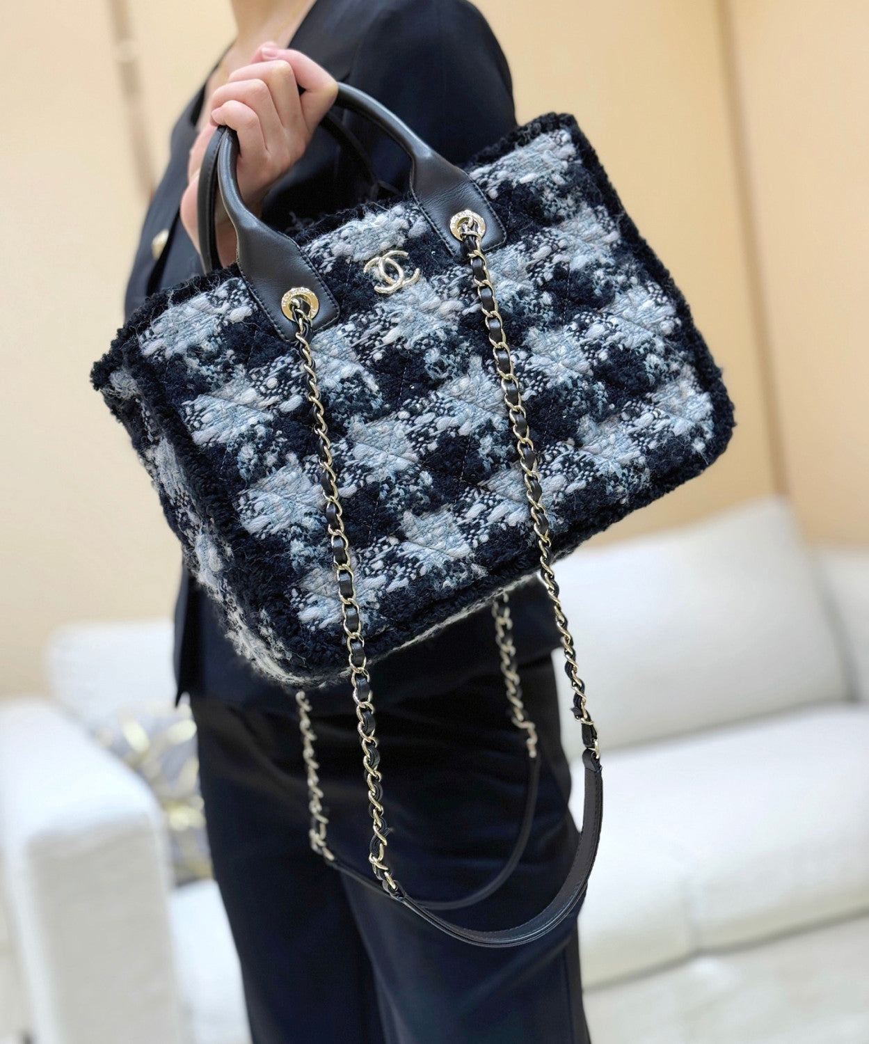 Chanel Small Tote Tweed Shearling Lambskin #376286