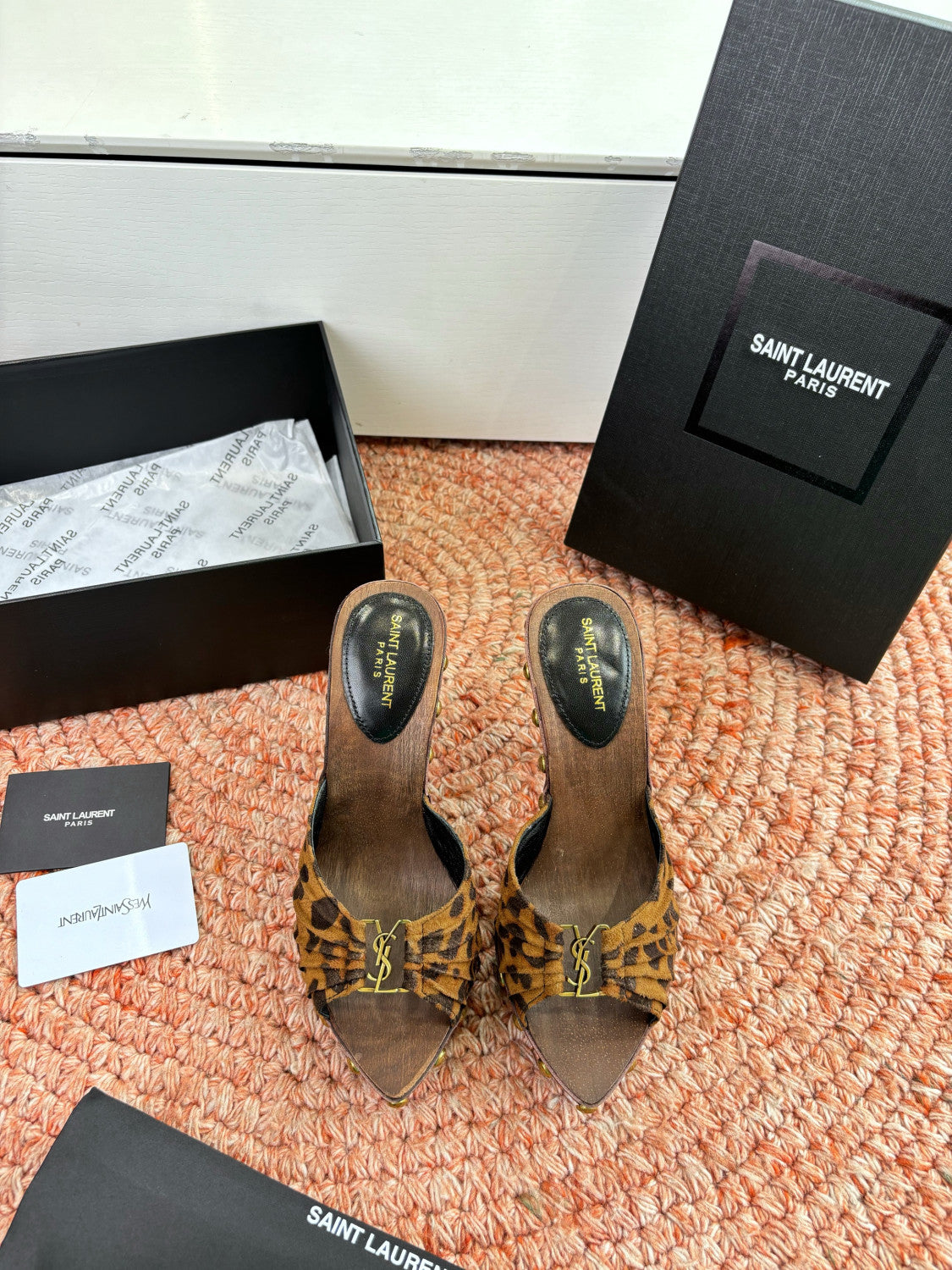 Saint Laurent BABYLONE Clogs in Smooth Leather #379492