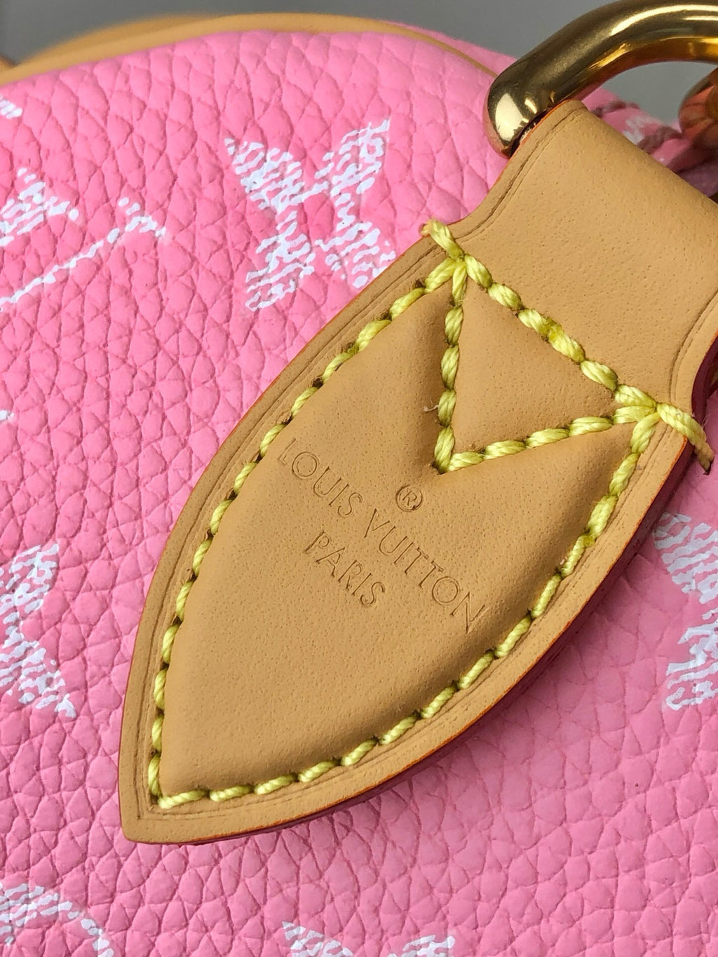 Louis Vuitton Women's Fashion Classic Cherry Blossom Pink Logo Zipper Closure Leather Shoulder Bag Handbags In Small Medium And Large Sizes Crossbody Bag Bags #78657