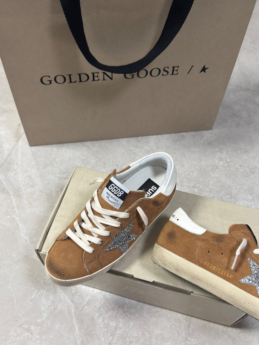 Golden Goose Ball Star in Gray Suede With Leather Star and Nappa Leather #382031