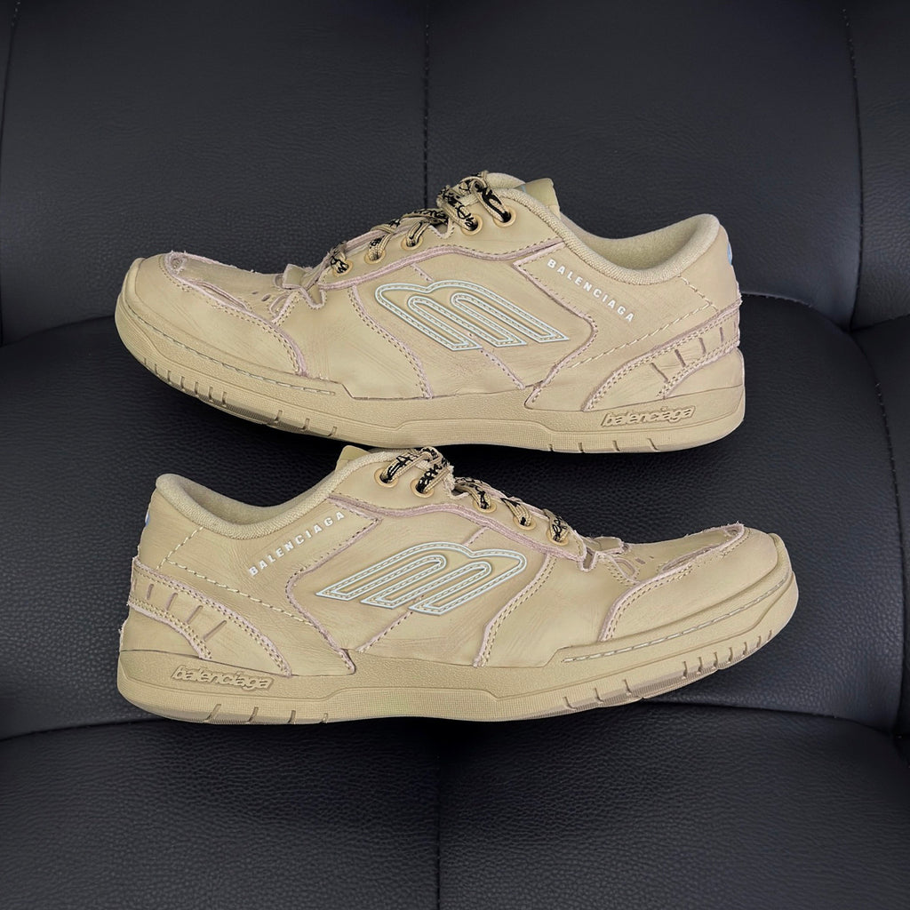 Balenciaga Hamptons Worn-Out Men's and Women's Solid Color Cowhide Leather and Polyester Low-Top Lace-Up Sneakers Shoes #77981
