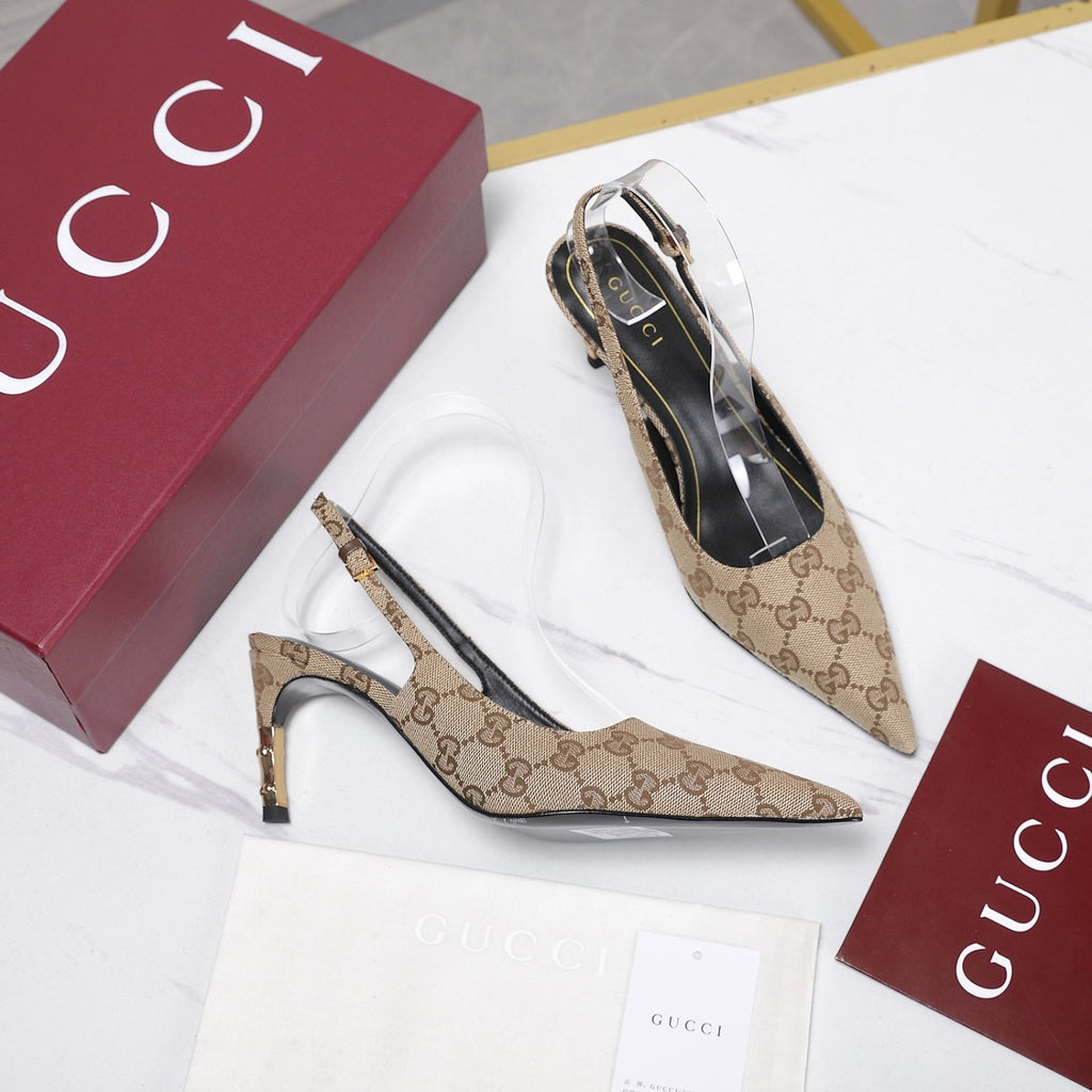 Gucci Cowhide Chain Decoration Horseshoe Heel Sandals #387647