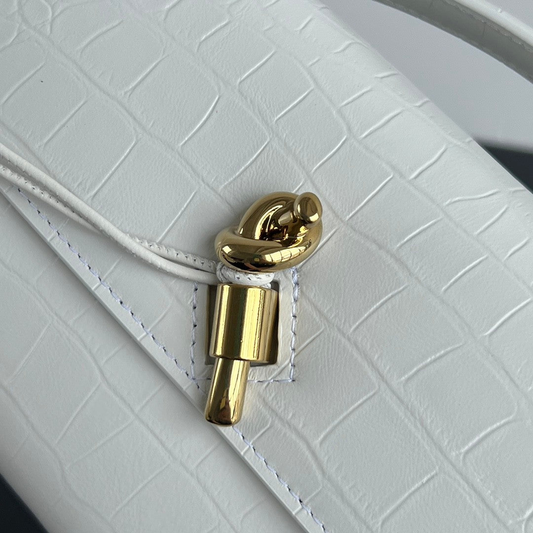 Bottega Veneta Andiamo Women's Solid Color Crocodile Leather Clutch Bag With Metal Clip Closure Bags #75797