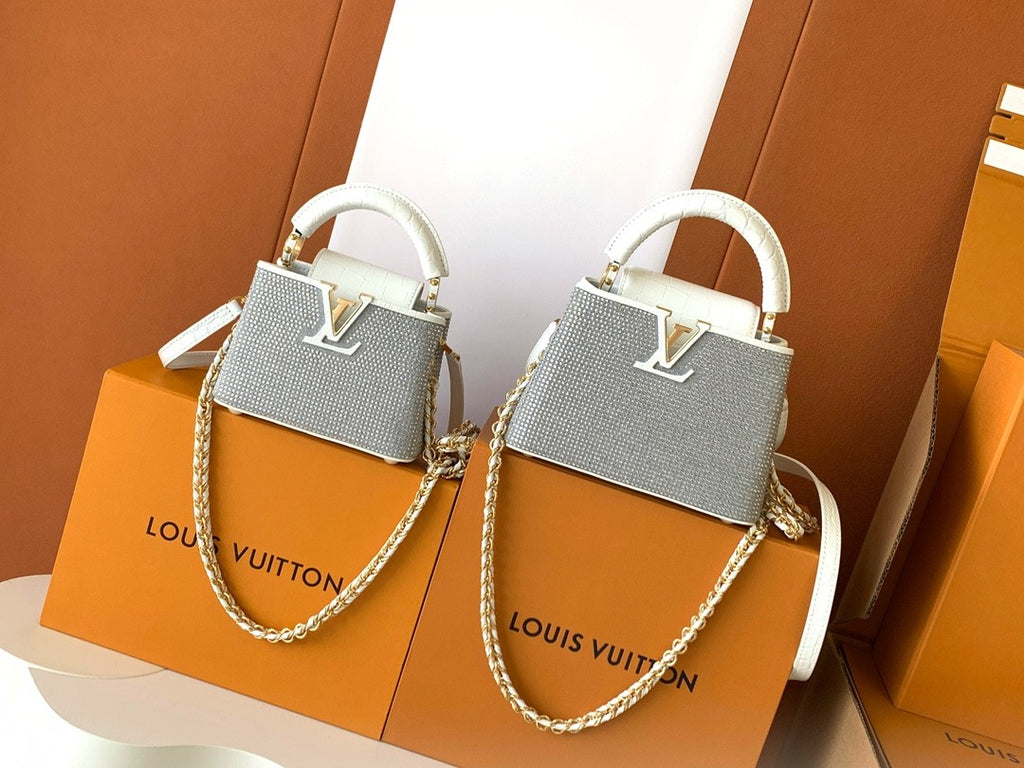 Louis Vuitton Women's Fashion Classic Crocodile Patterned Handbag With Hand Embedded Diamond Logo Letter Badge Dual-strap Tote Crossbody Bag Shoulder White Bag Bags #79287